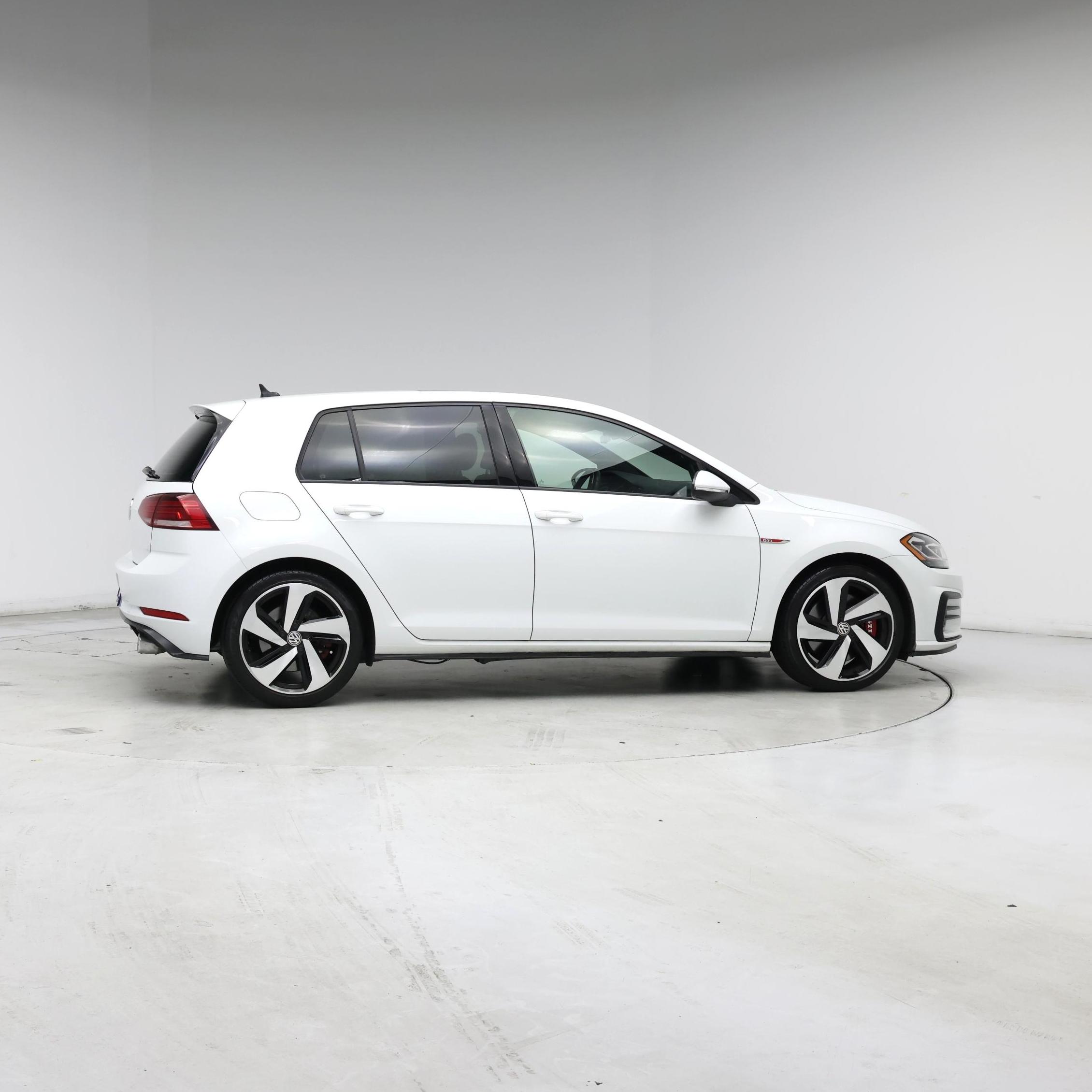 Thumbnail: 2020 Volkswagen Golf - 7