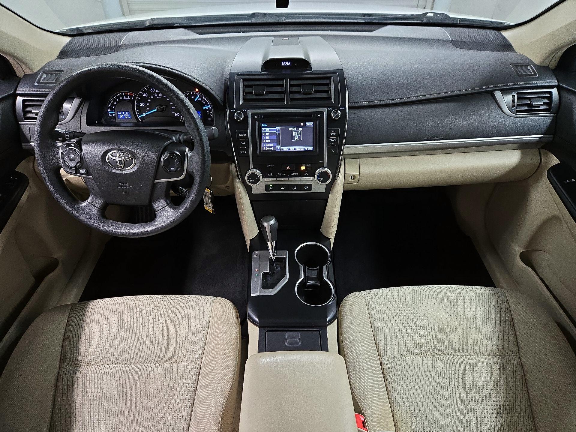 Thumbnail: 2014 Toyota Camry - 9