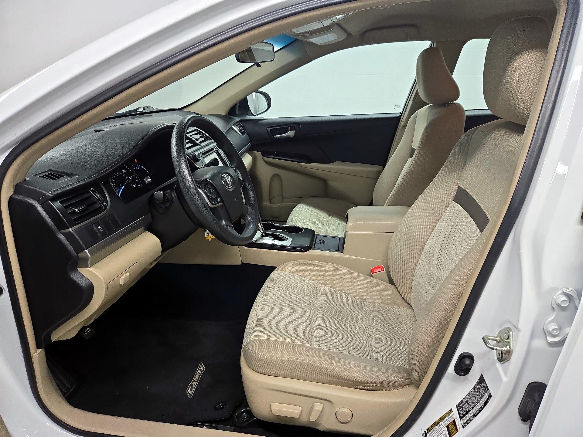 Thumbnail: 2014 Toyota Camry - 11