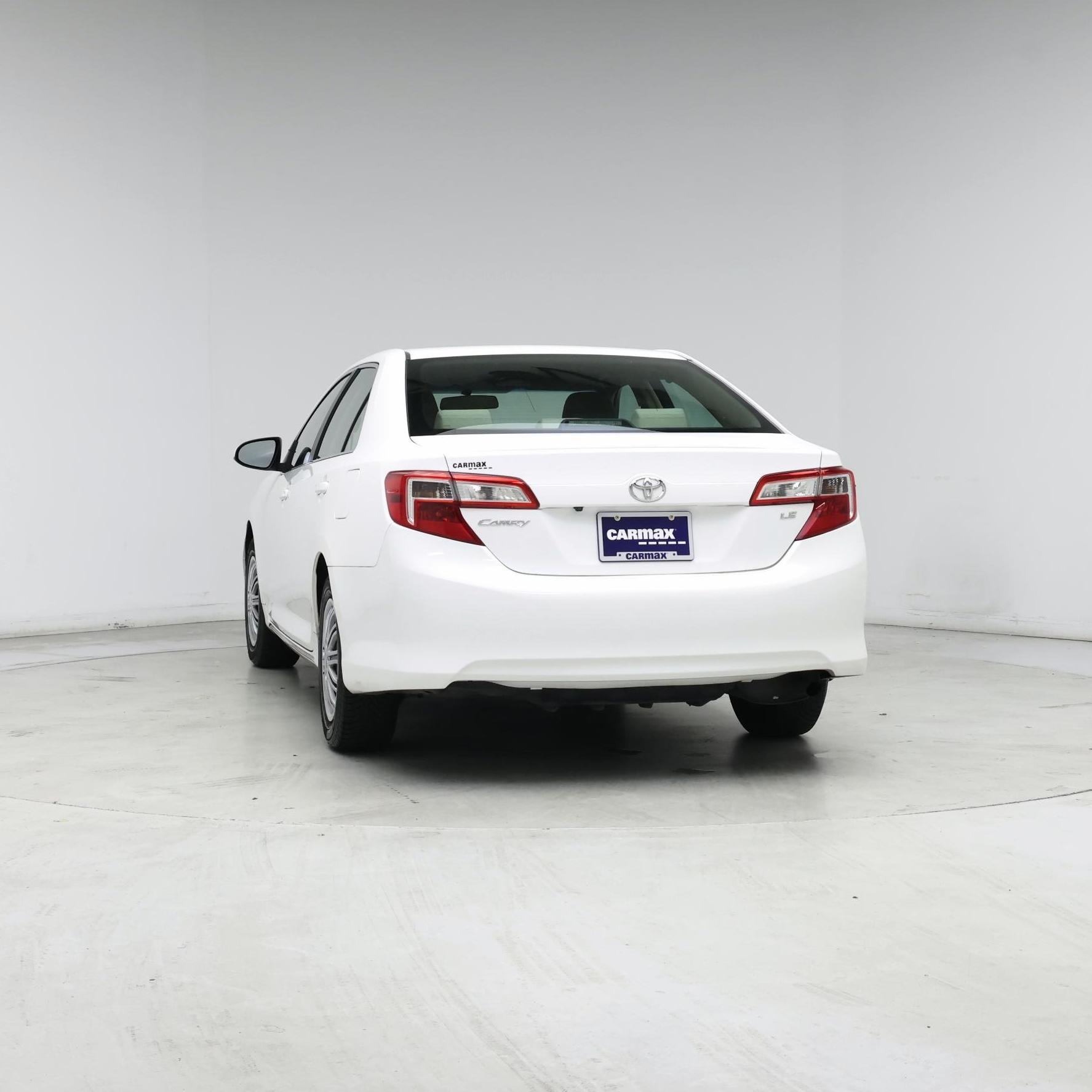 Thumbnail: 2014 Toyota Camry - 6