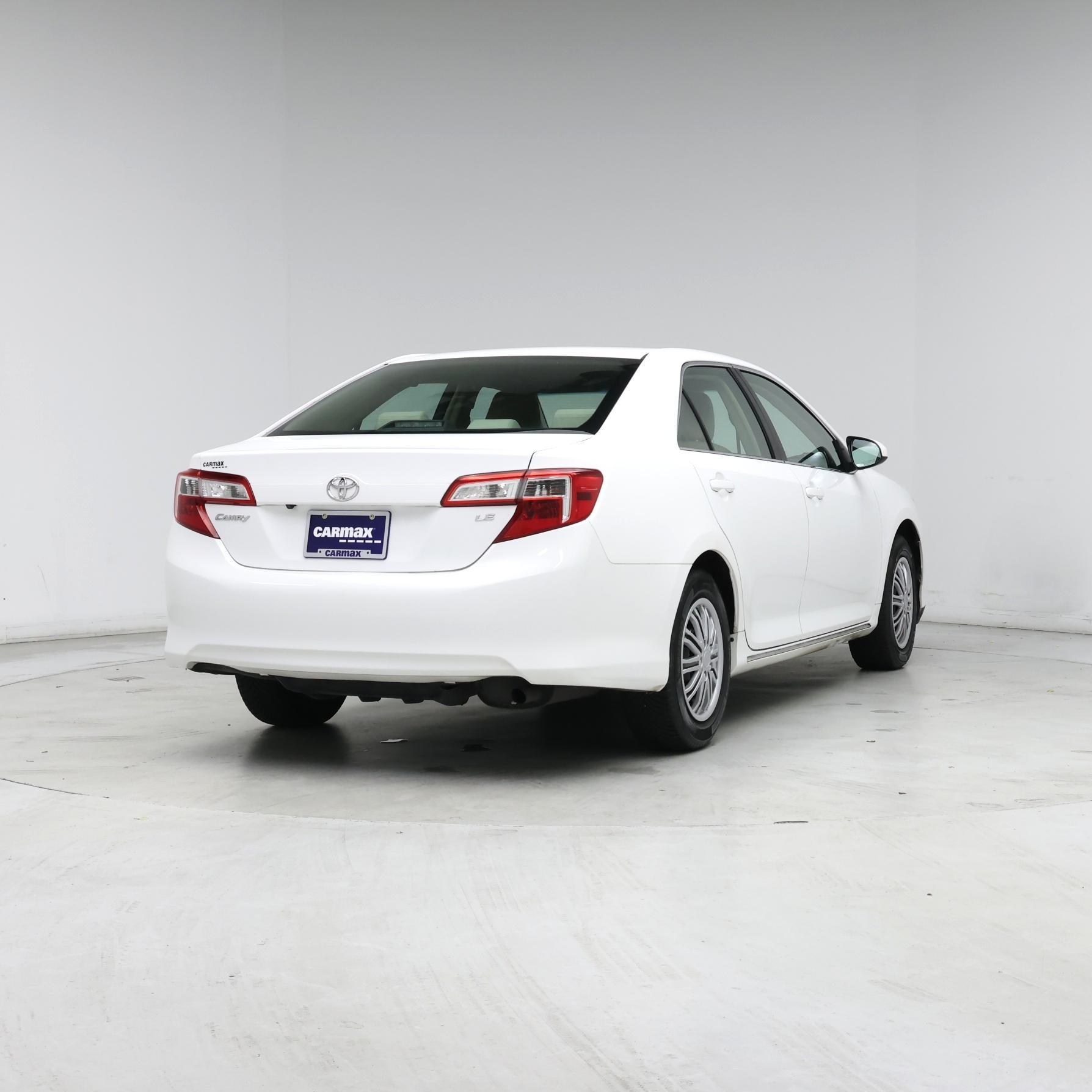 Thumbnail: 2014 Toyota Camry - 8