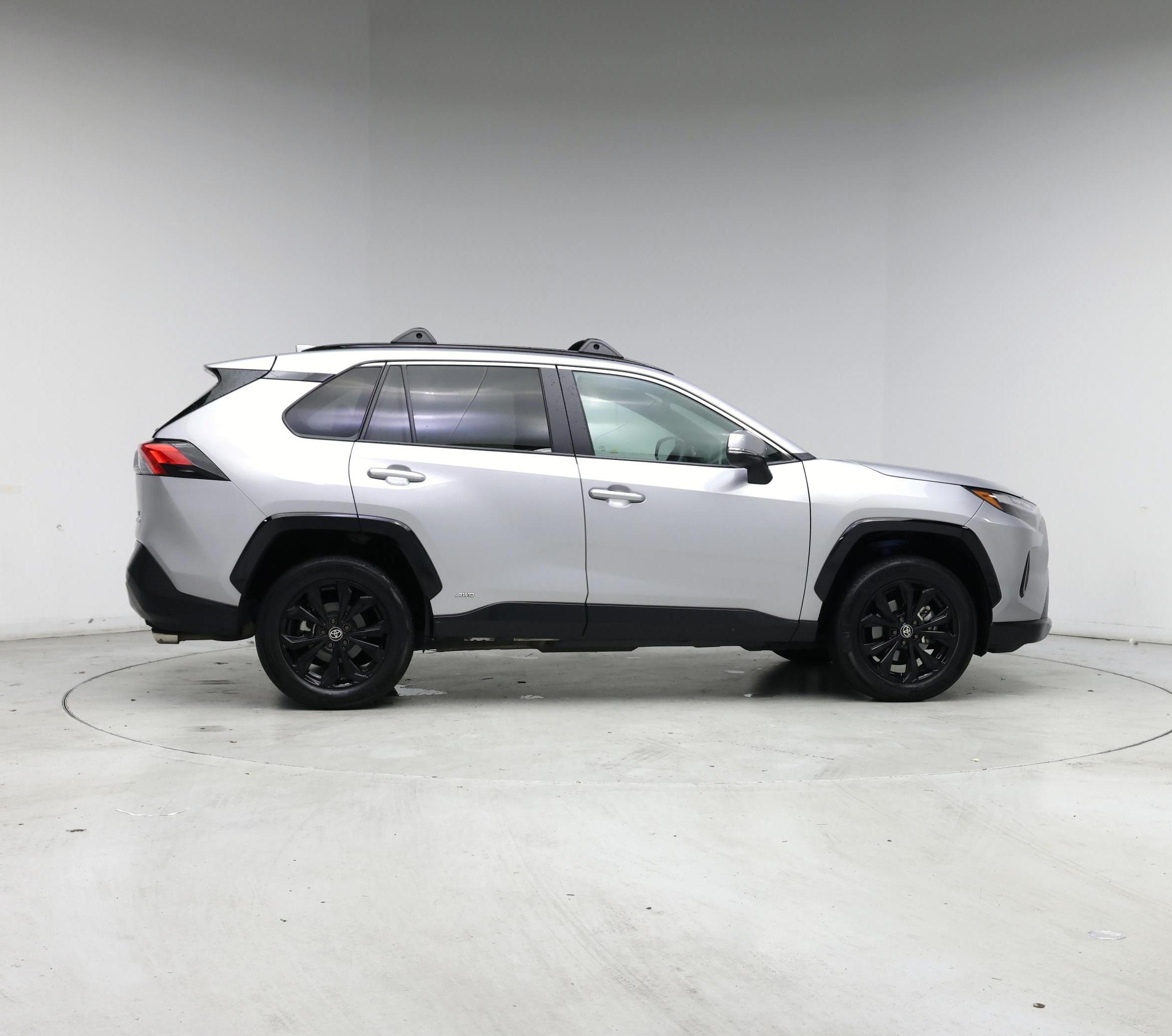 Thumbnail: 2022 Toyota RAV4 - 7