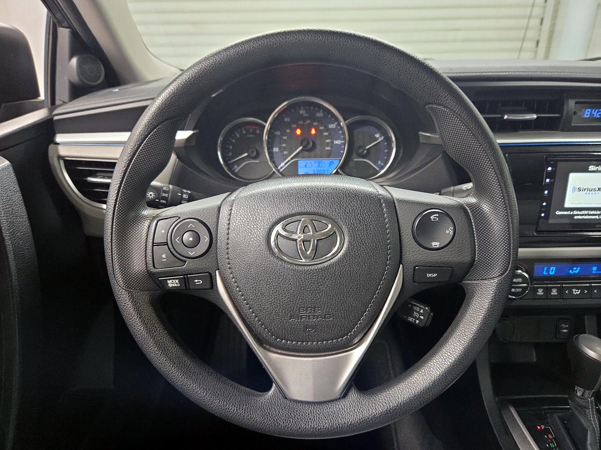 Thumbnail: 2015 Toyota Corolla - 10