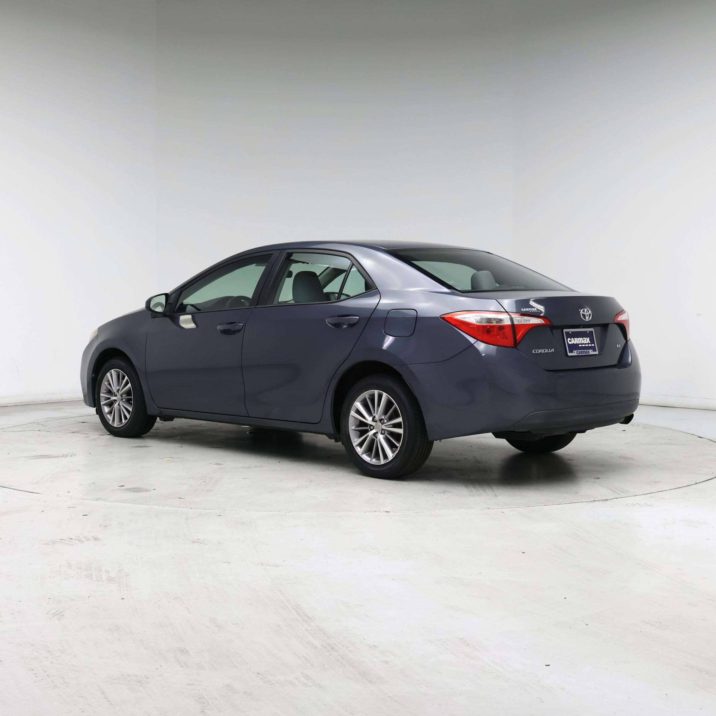 Thumbnail: 2015 Toyota Corolla - 2