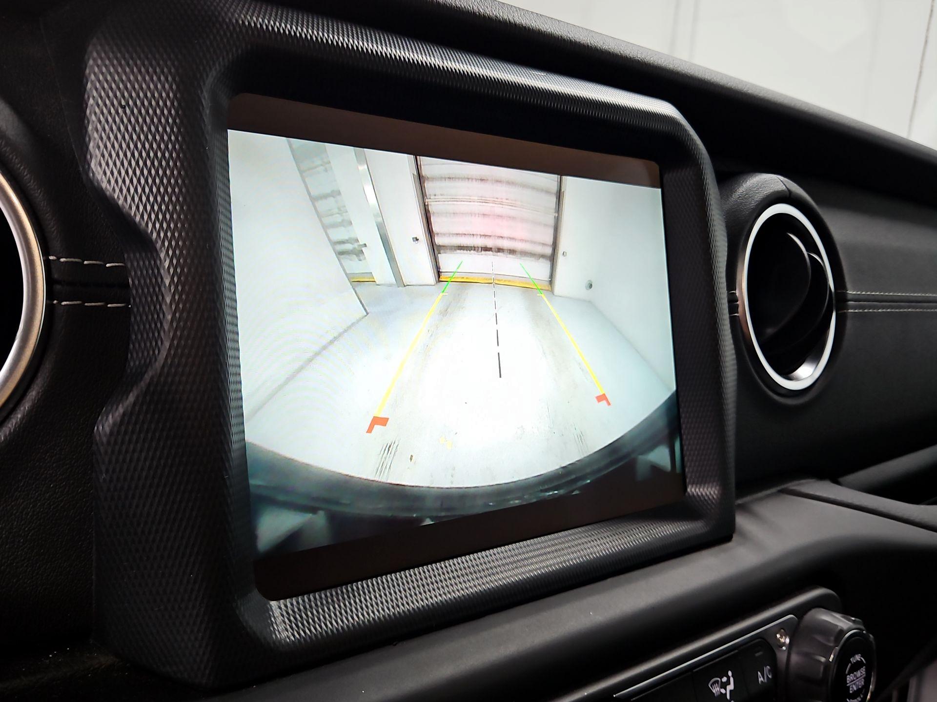 Thumbnail: 2022 Jeep Wrangler - 15