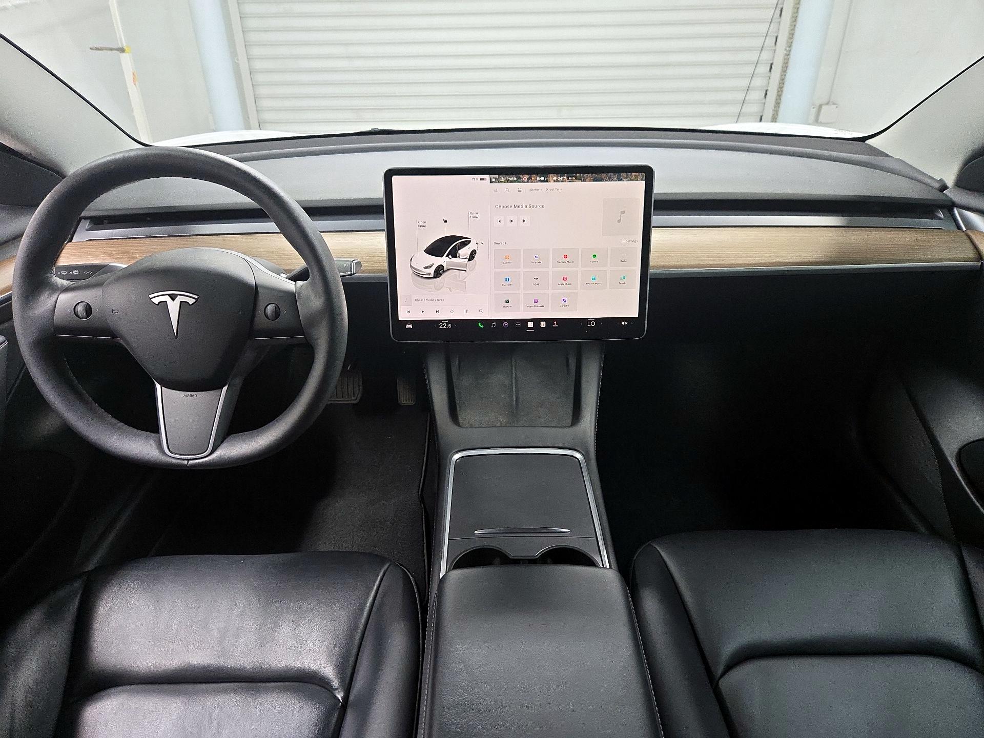 Thumbnail: 2022 Tesla Model 3 - 9
