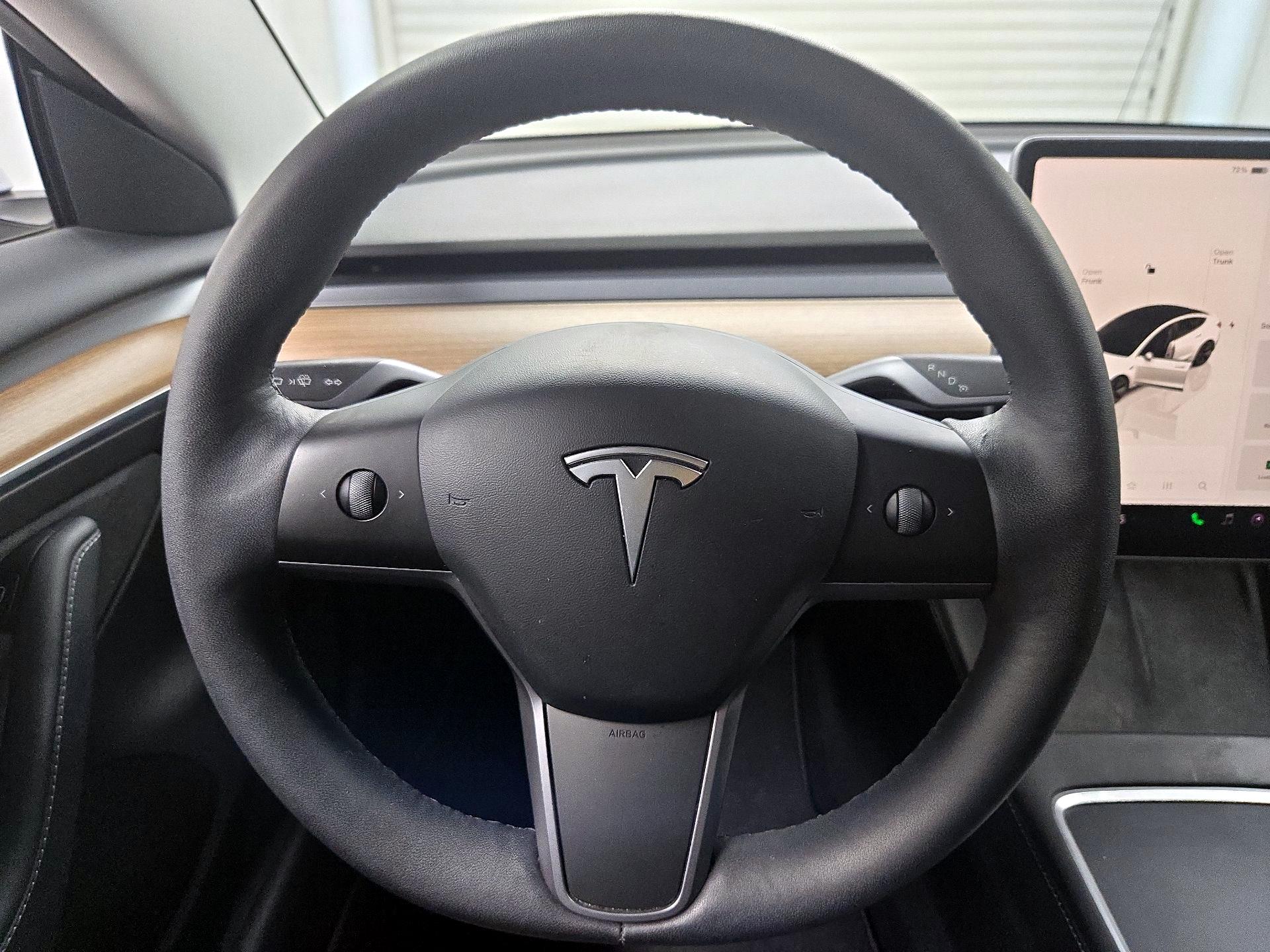 Thumbnail: 2022 Tesla Model 3 - 10