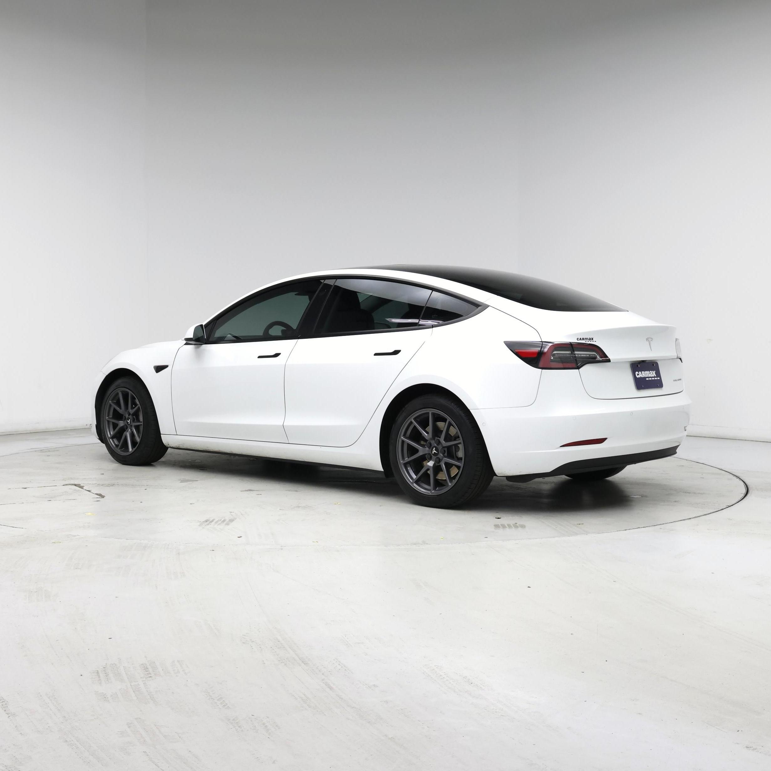 Thumbnail: 2022 Tesla Model 3 - 2
