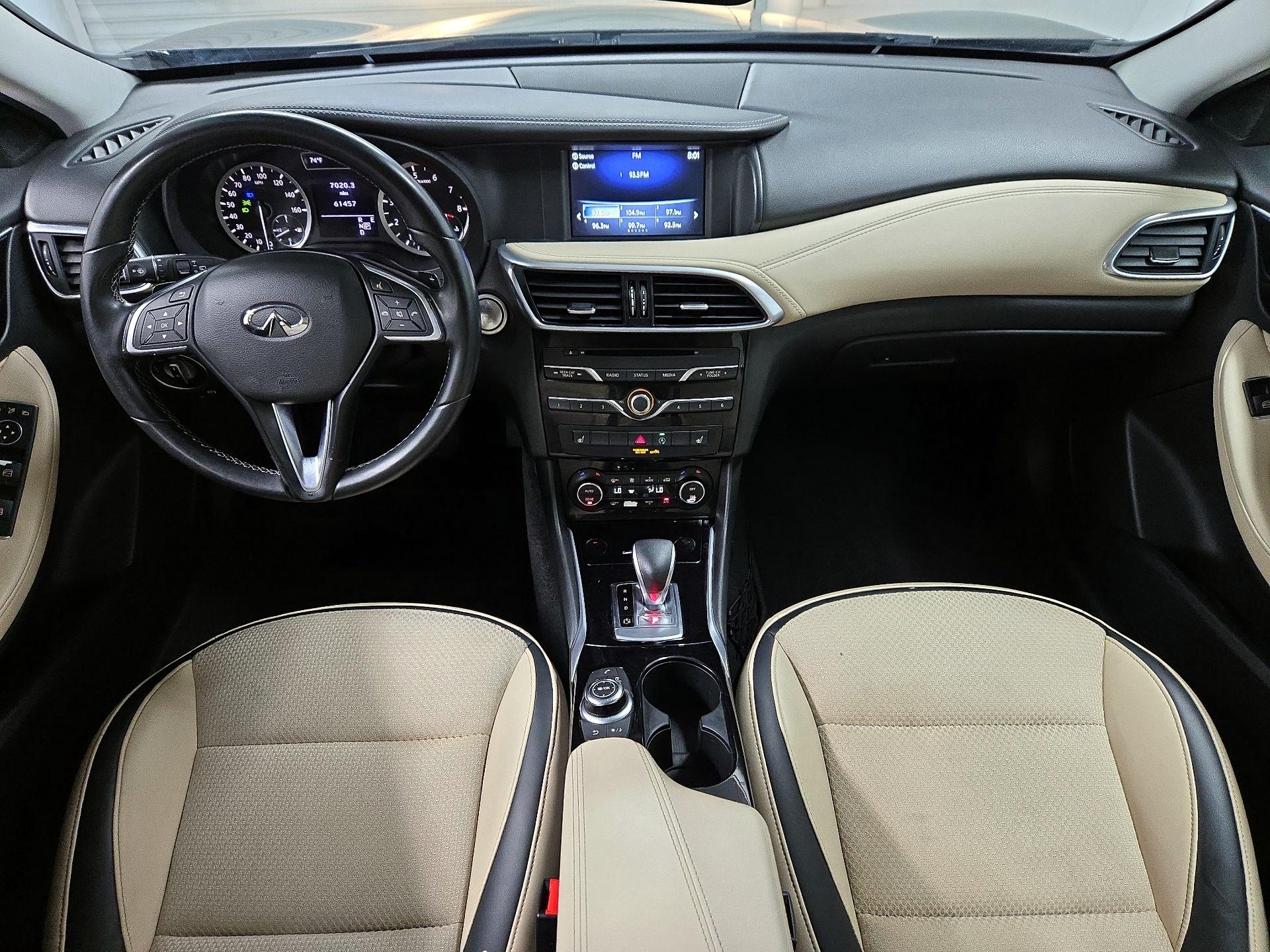 Thumbnail: 2019 INFINITI QX30 - 9