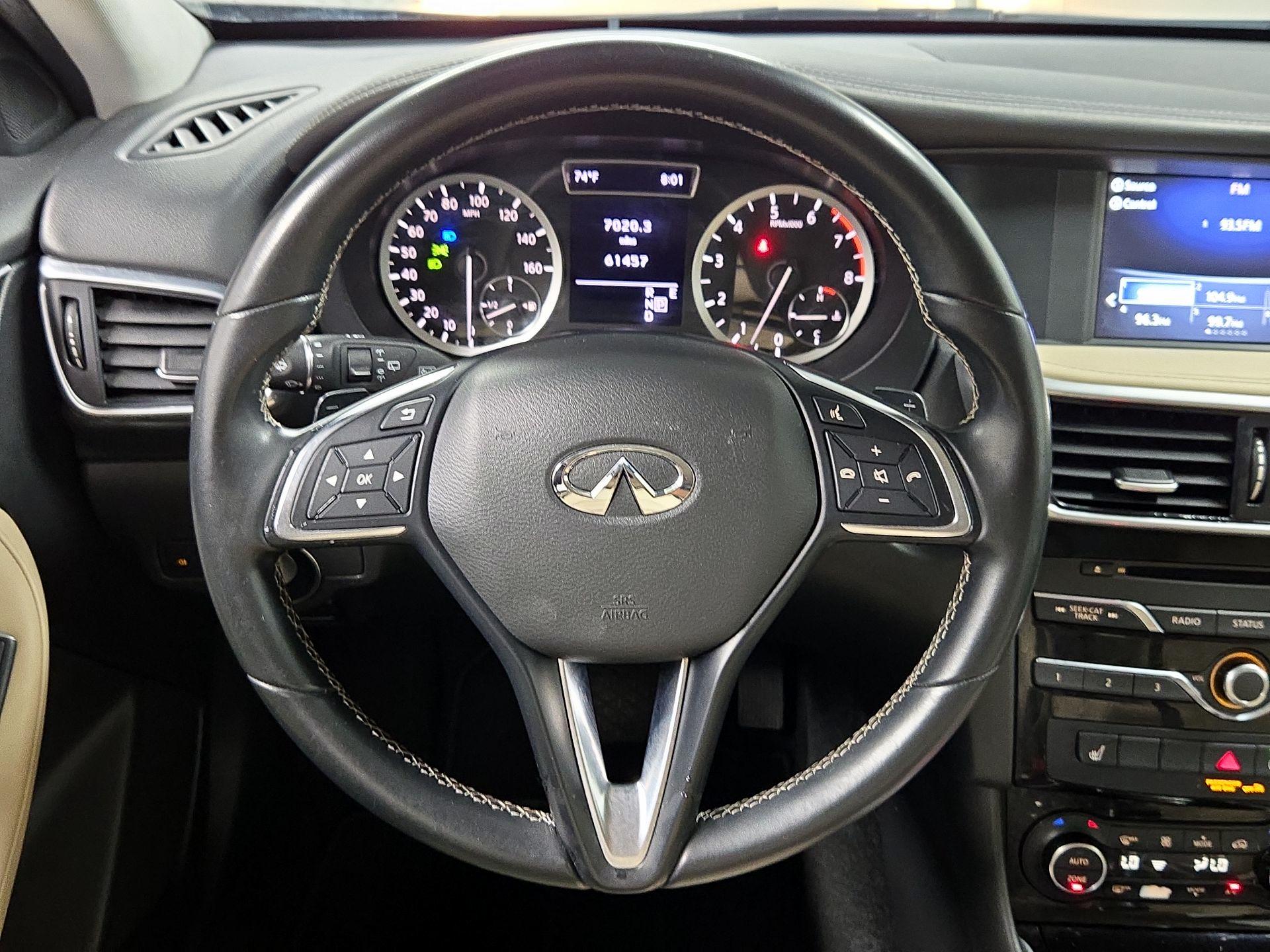 Thumbnail: 2019 INFINITI QX30 - 10