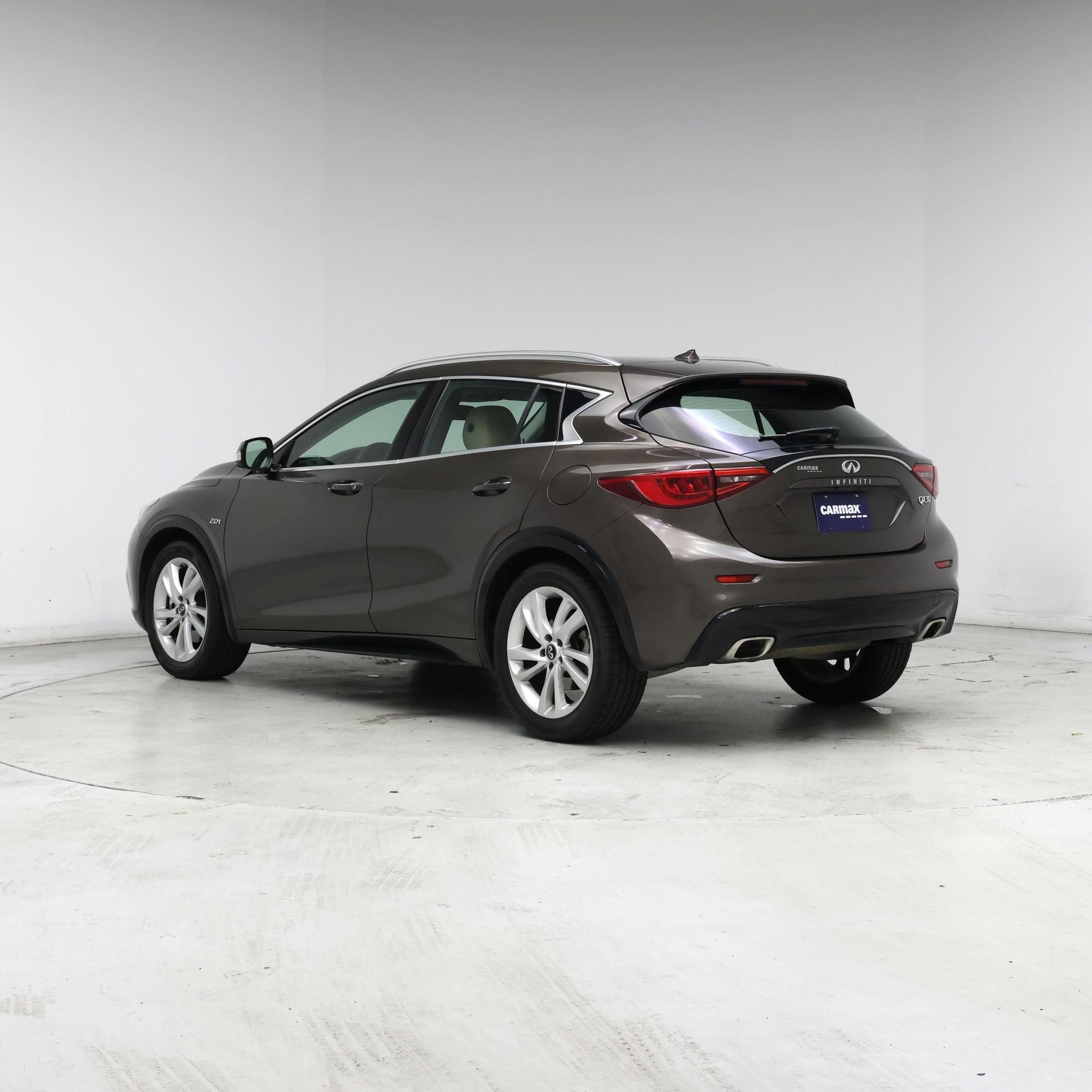 Thumbnail: 2019 INFINITI QX30 - 2