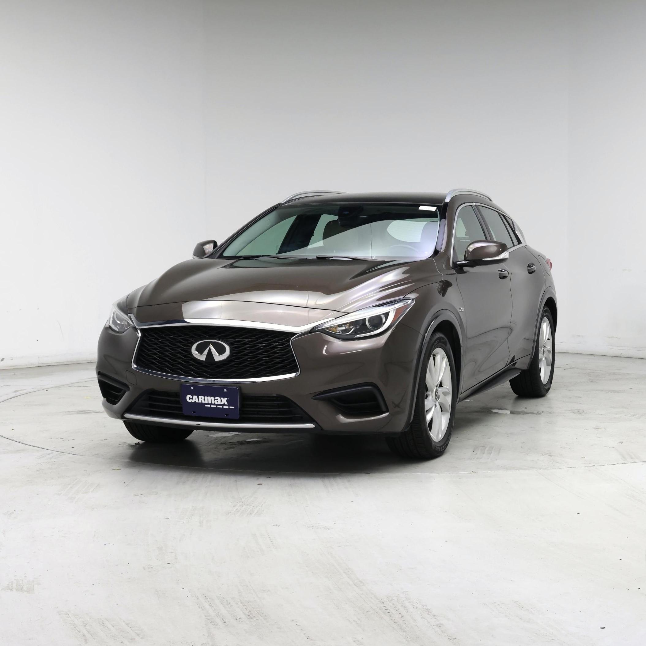 Thumbnail: 2019 INFINITI QX30 - 4