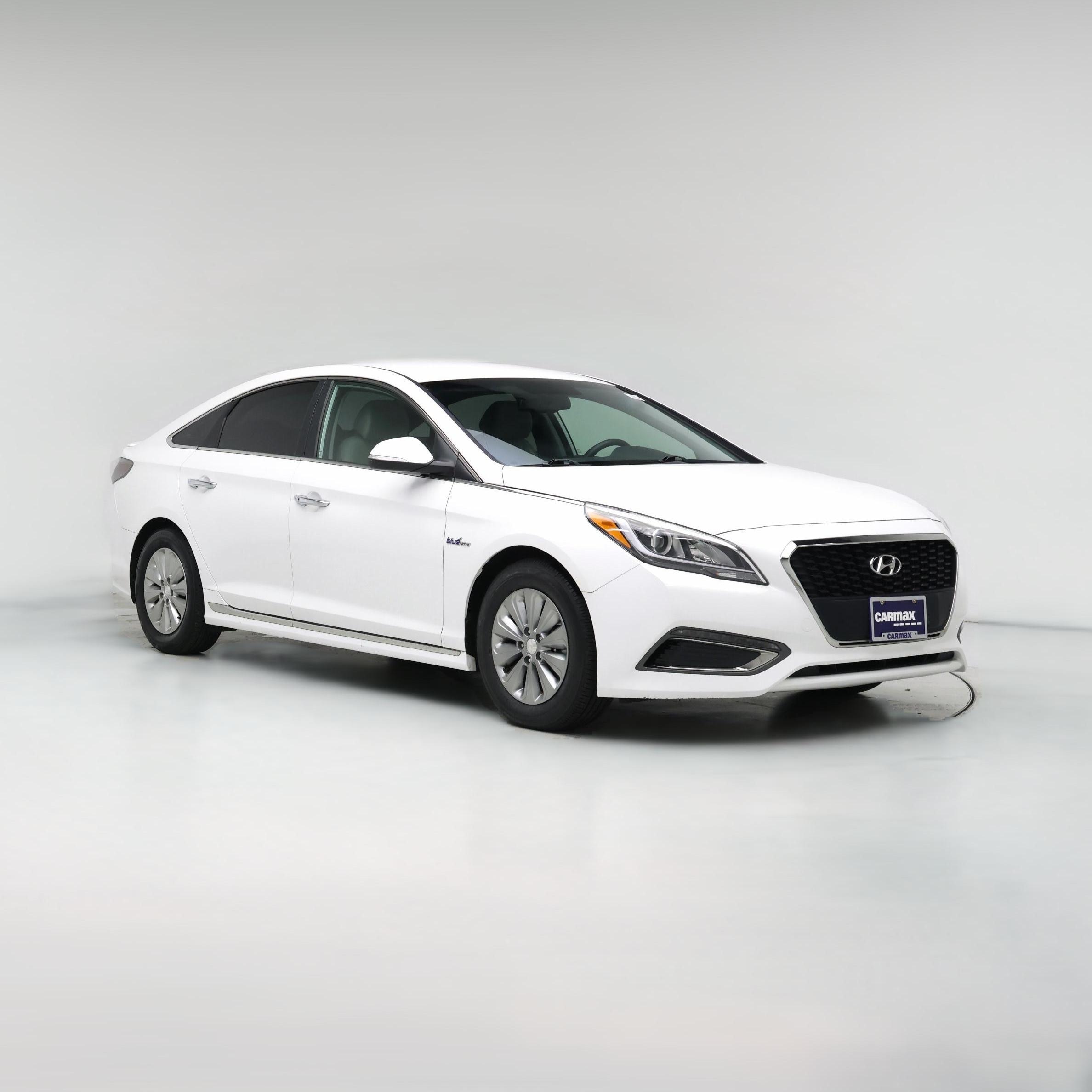 Thumbnail: 2016 Hyundai Sonata - 1