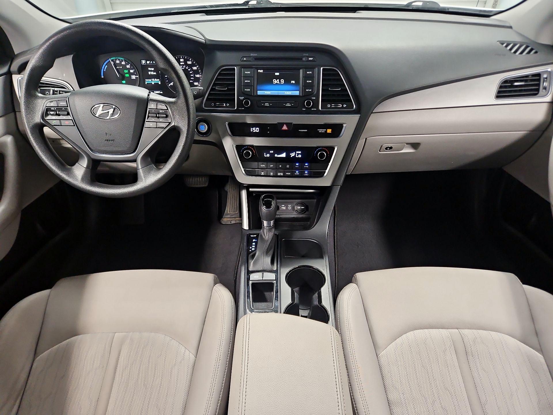 Thumbnail: 2016 Hyundai Sonata - 9
