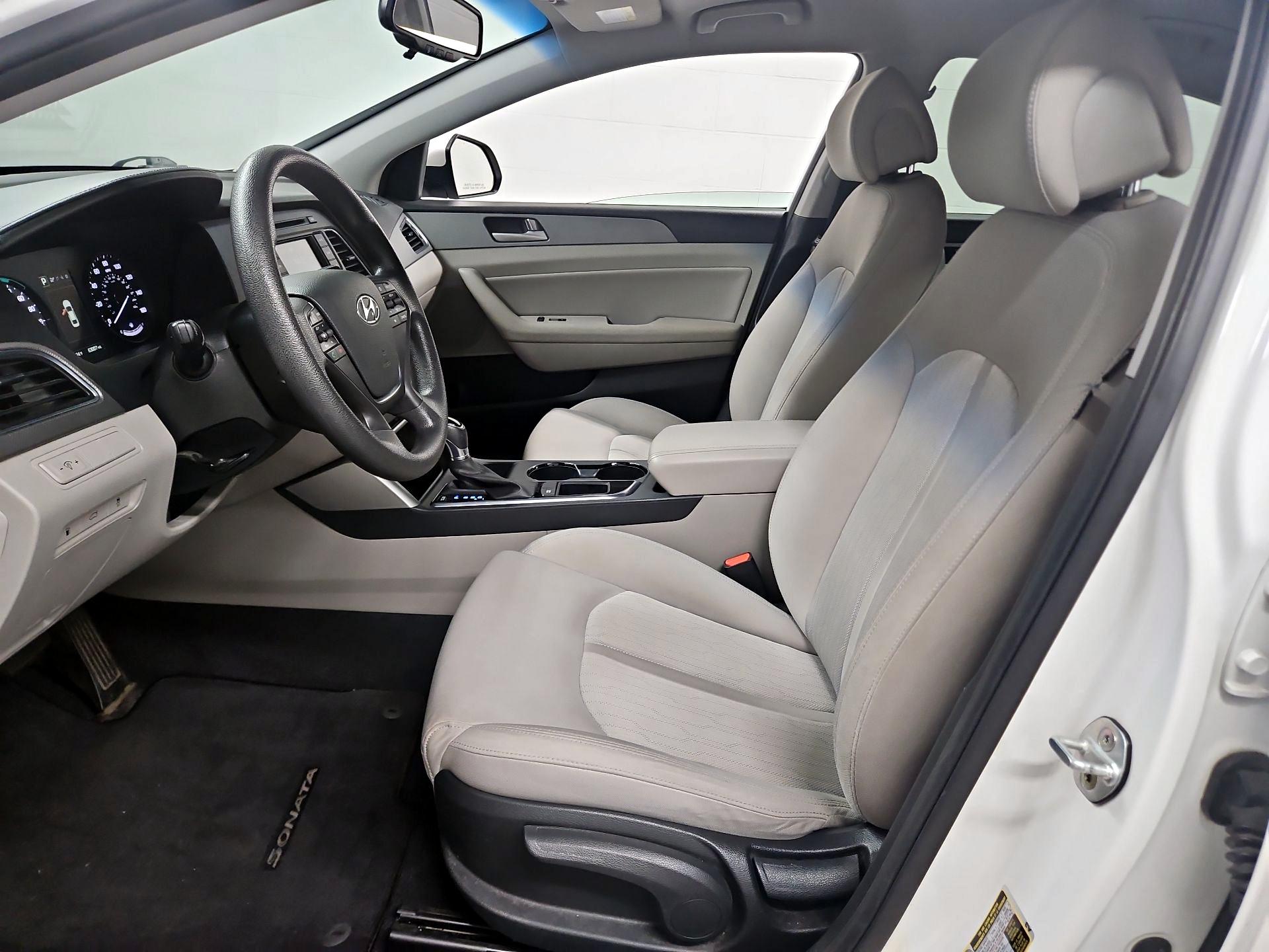 Thumbnail: 2016 Hyundai Sonata - 11