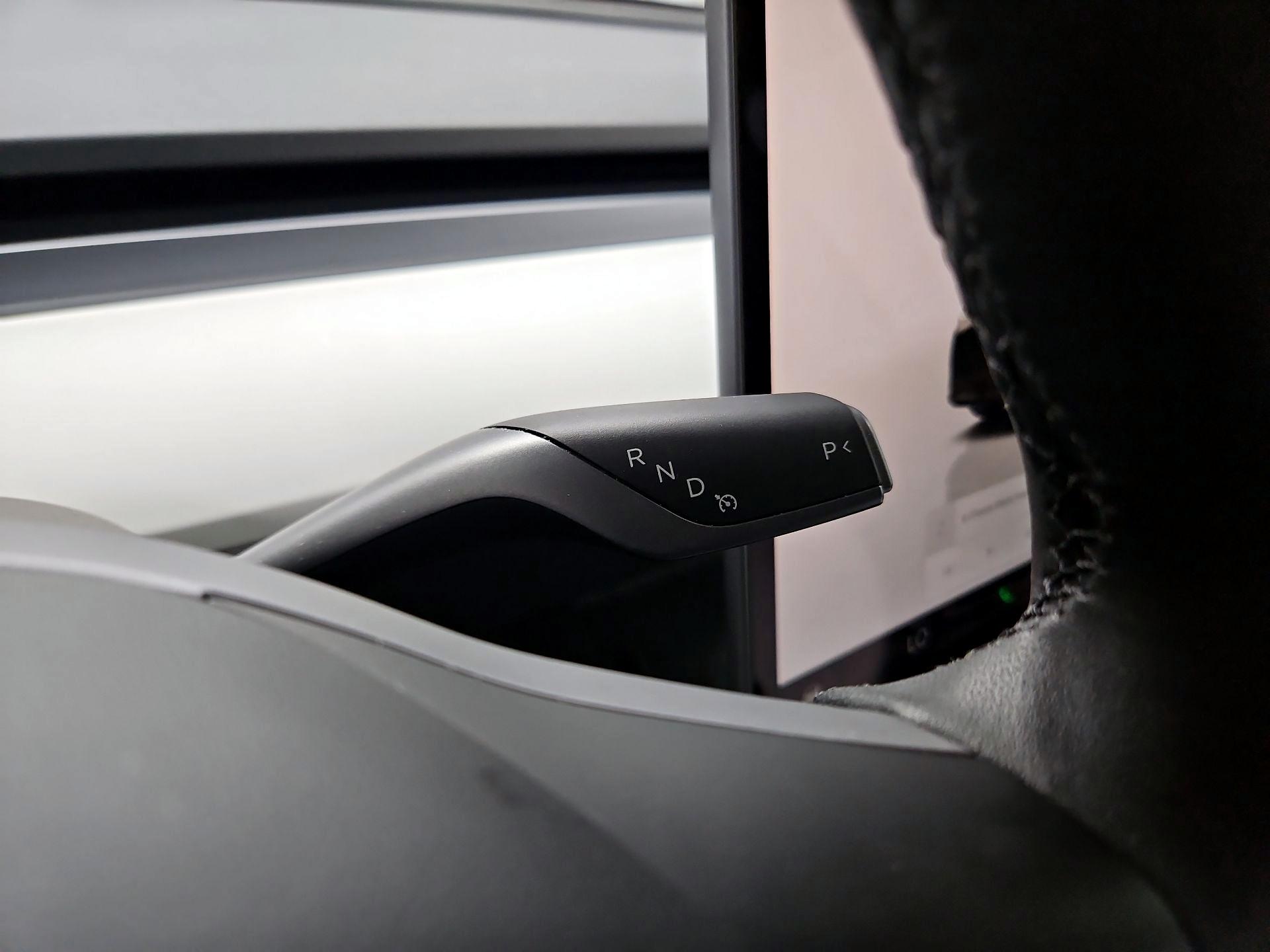 Thumbnail: 2025 Tesla Model Y - 17