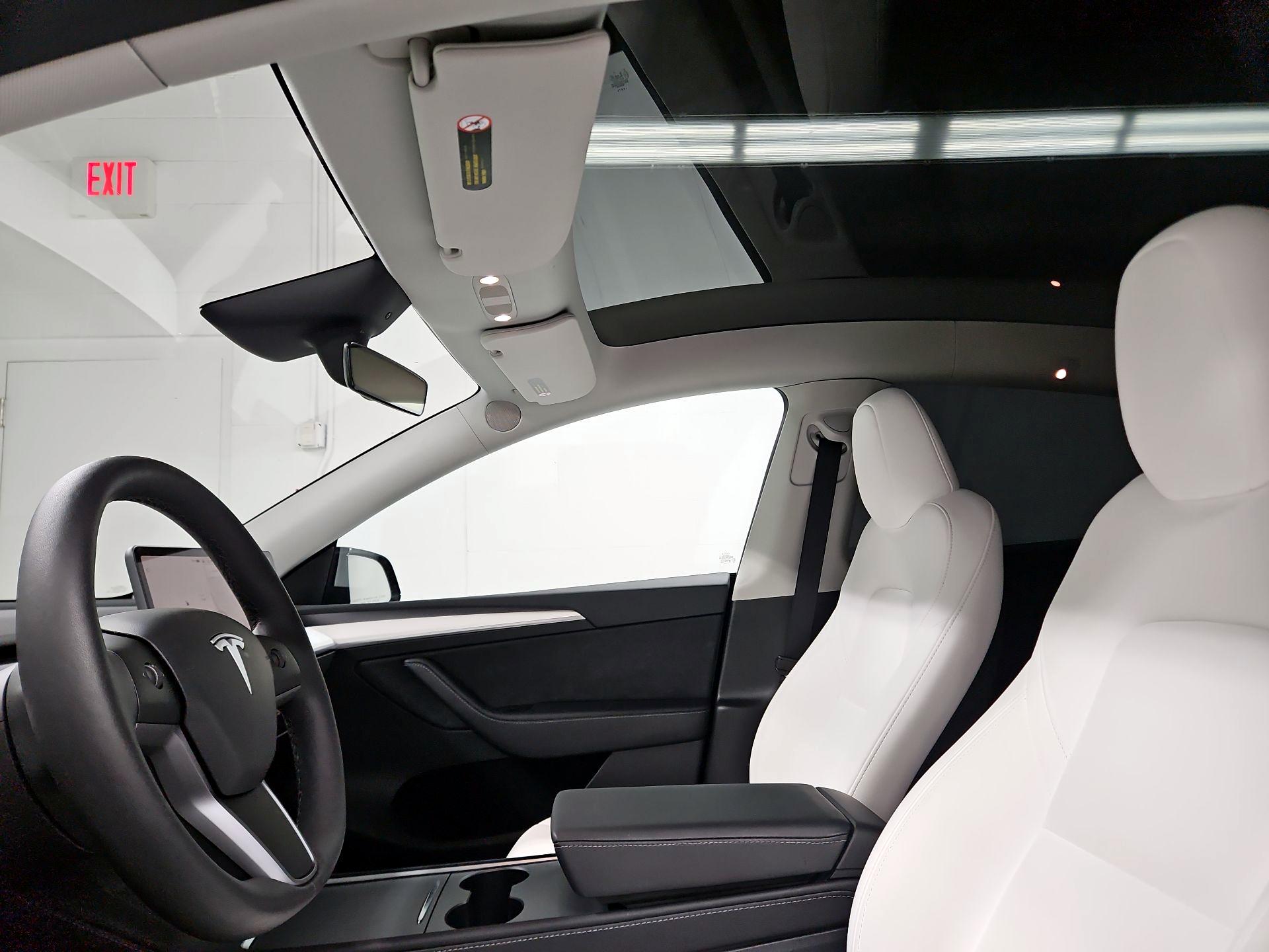 Thumbnail: 2025 Tesla Model Y - 18