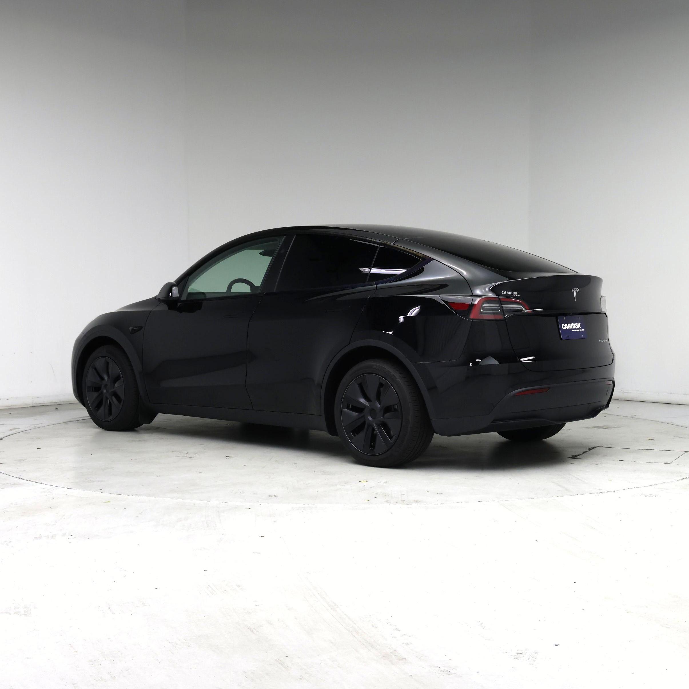 Thumbnail: 2025 Tesla Model Y - 2