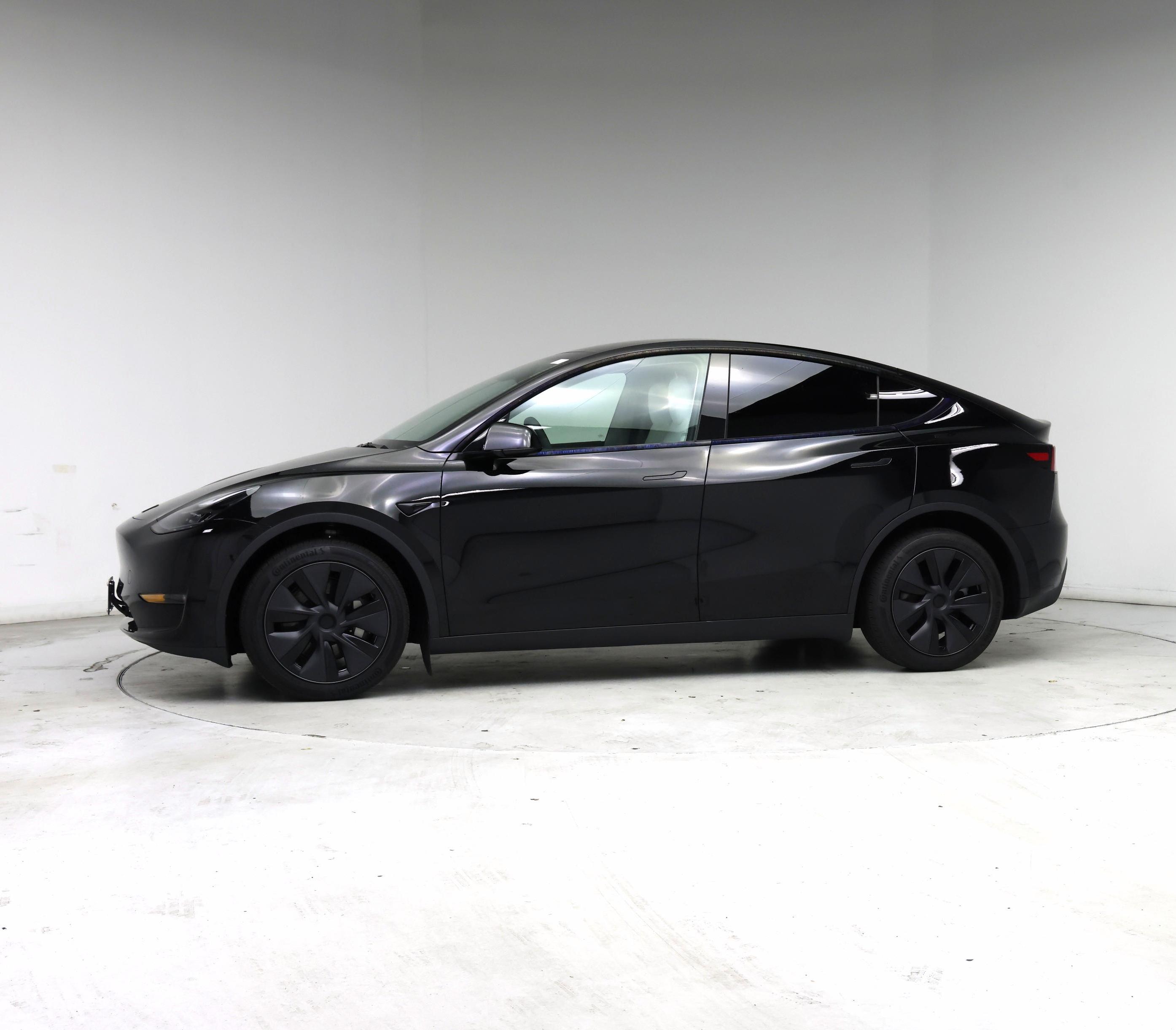Thumbnail: 2025 Tesla Model Y - 3