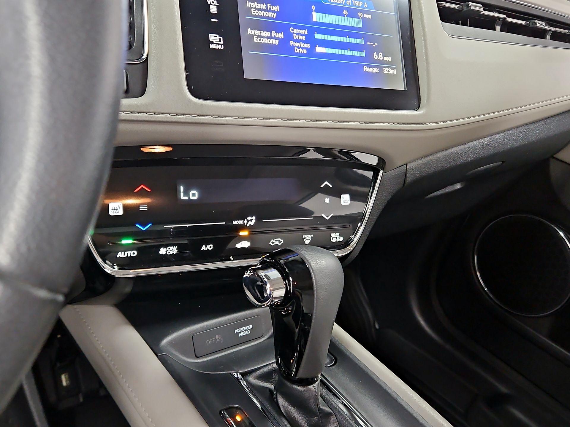 Thumbnail: 2016 Honda HR-V - 17