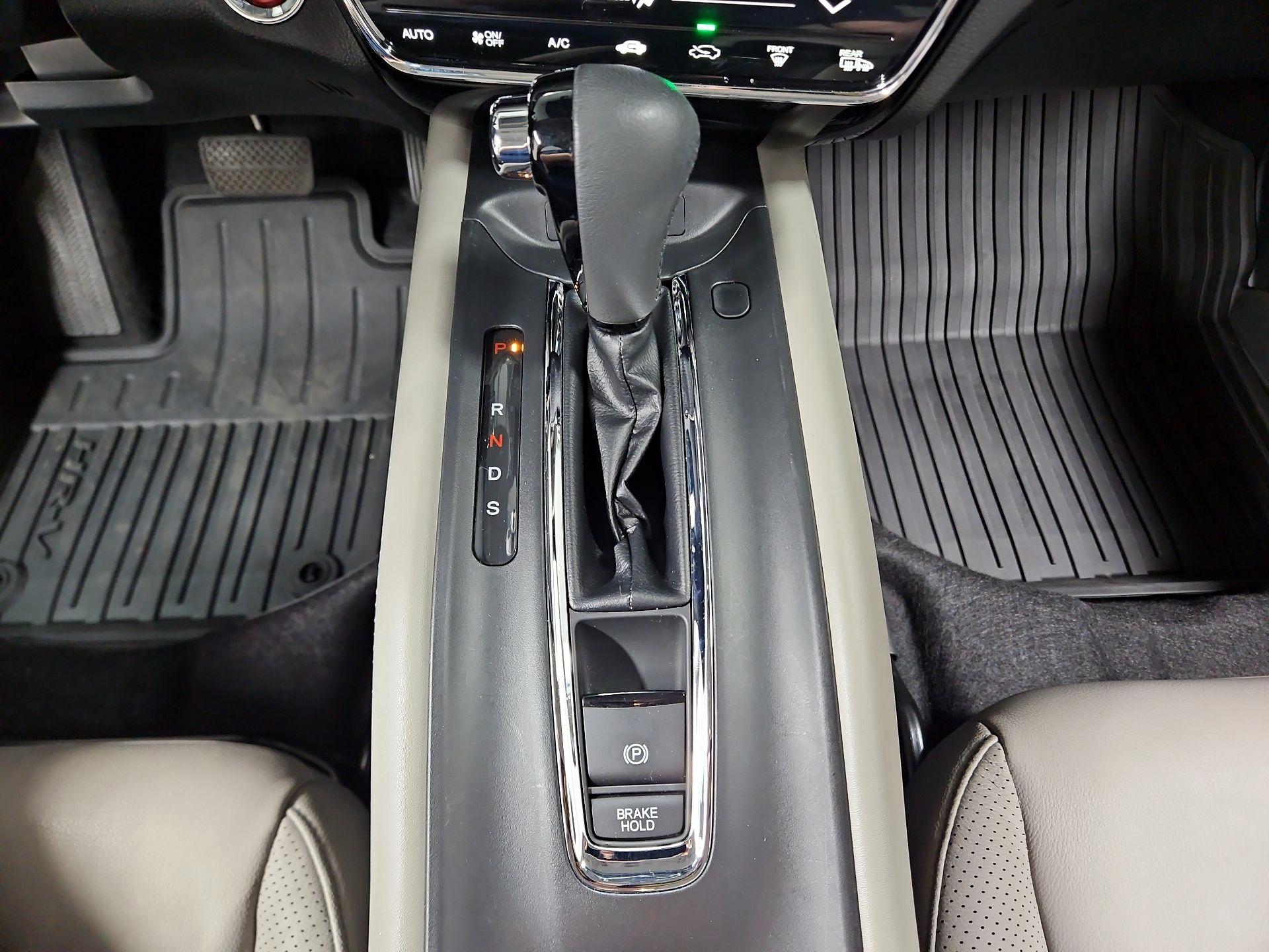Thumbnail: 2016 Honda HR-V - 18