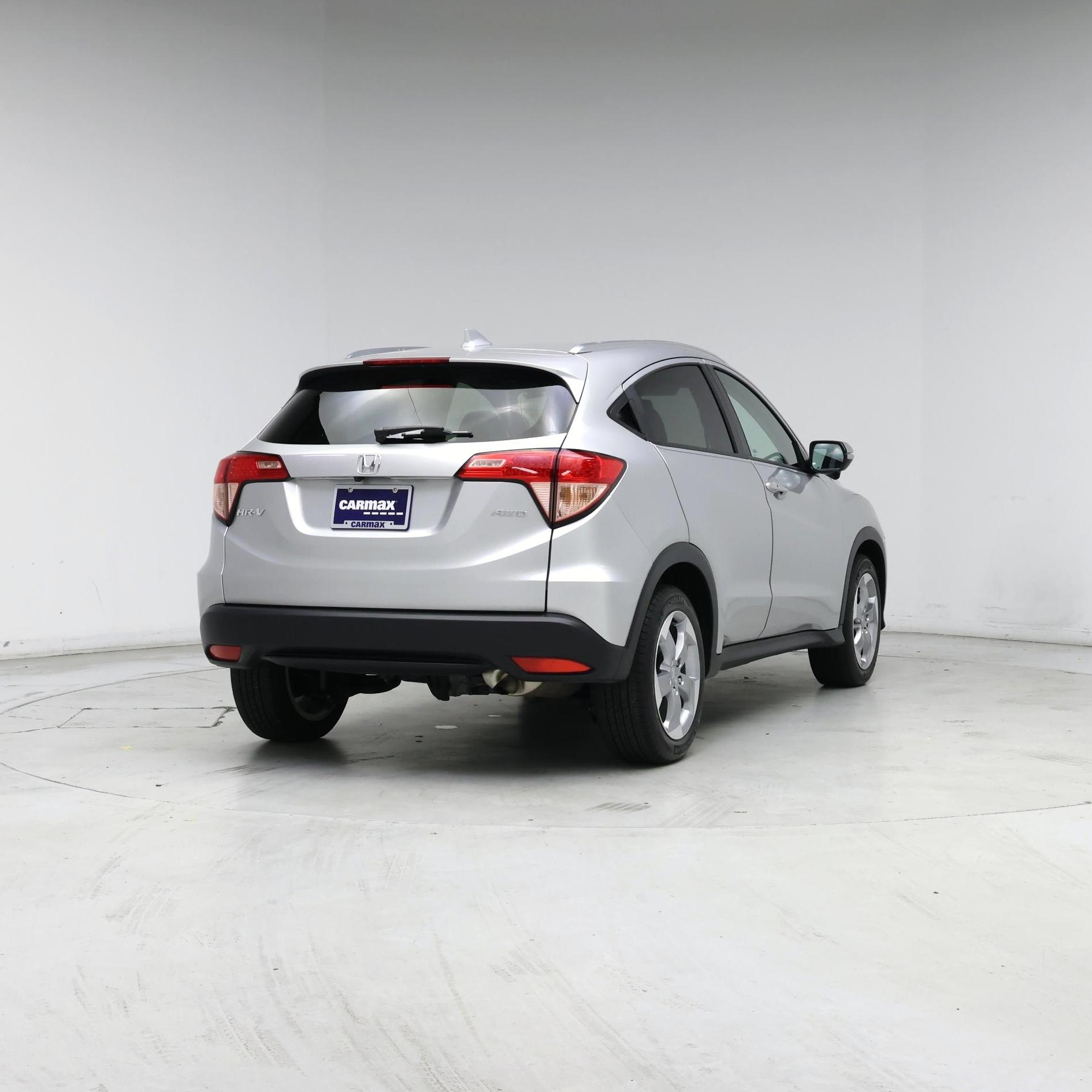 Thumbnail: 2016 Honda HR-V - 8