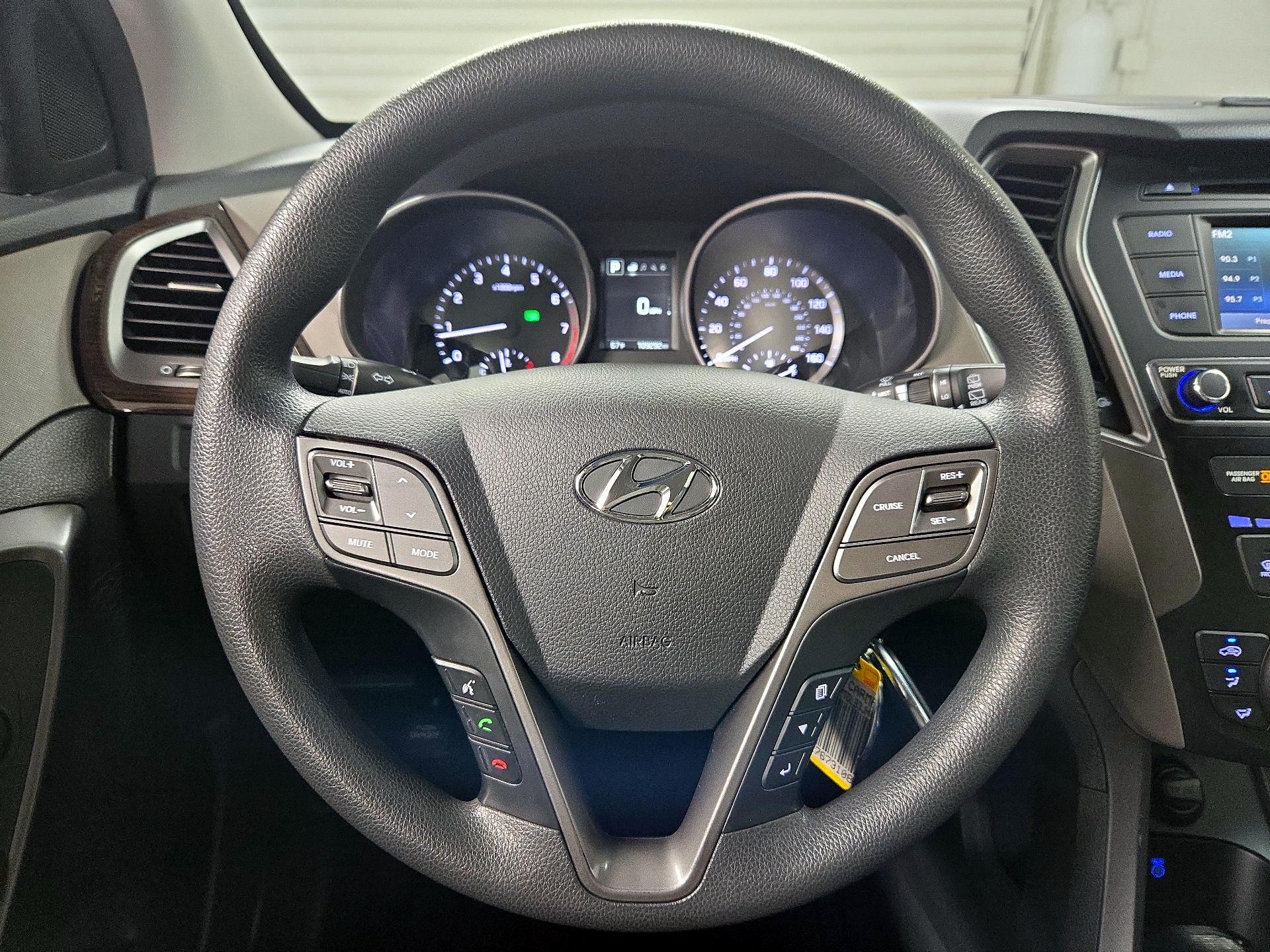 Thumbnail: 2018 Hyundai Santa Fe - 10