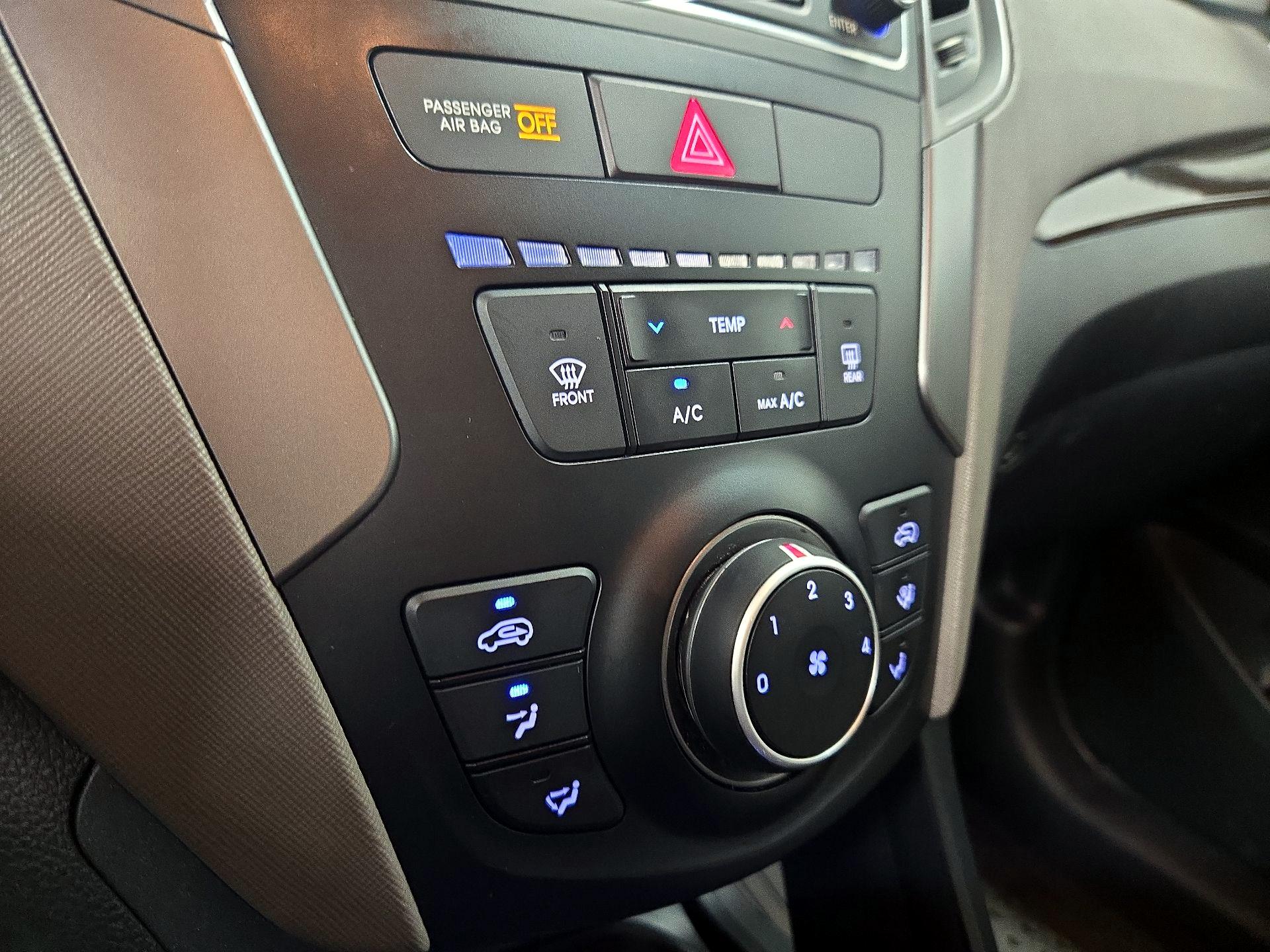 Thumbnail: 2018 Hyundai Santa Fe - 16