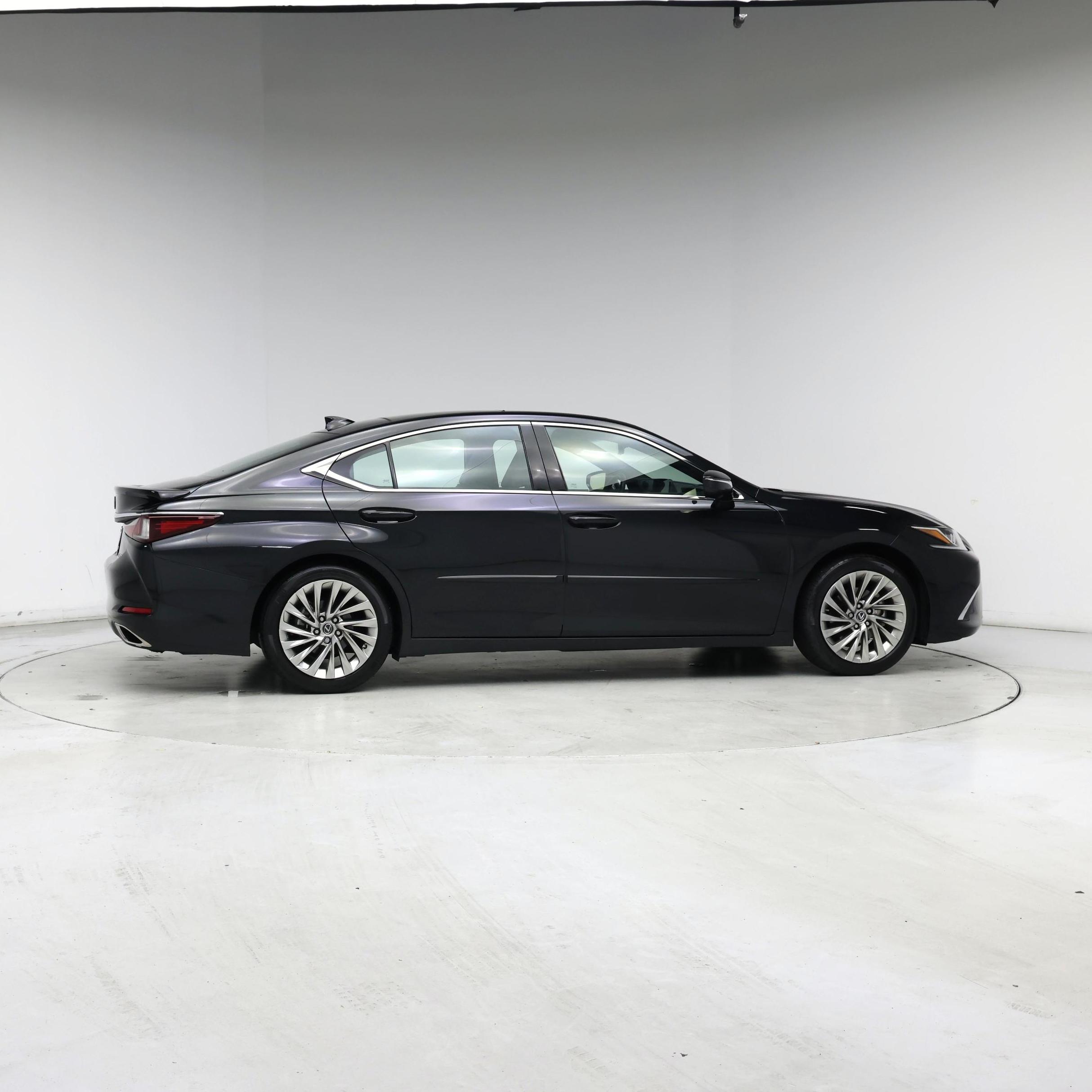 Thumbnail: 2022 Lexus ES - 7