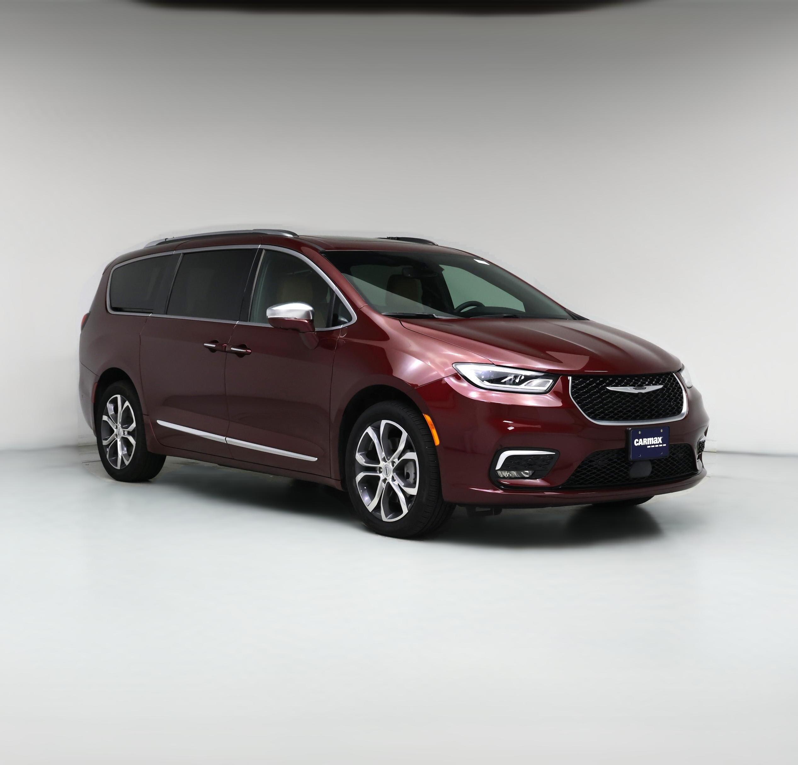 Thumbnail: 2022 Chrysler Pacifica - 1
