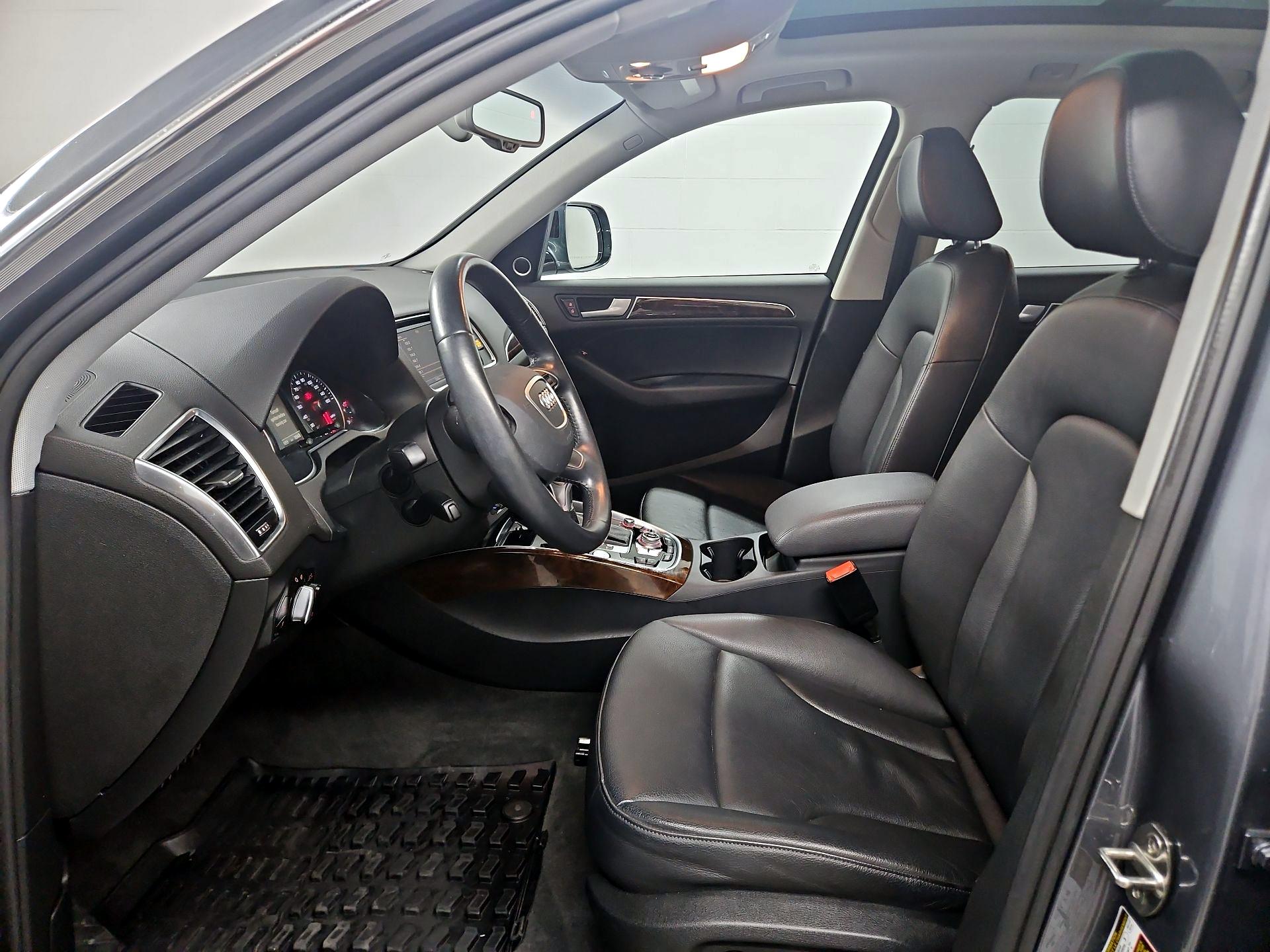 Thumbnail: 2015 Audi Q5 - 11
