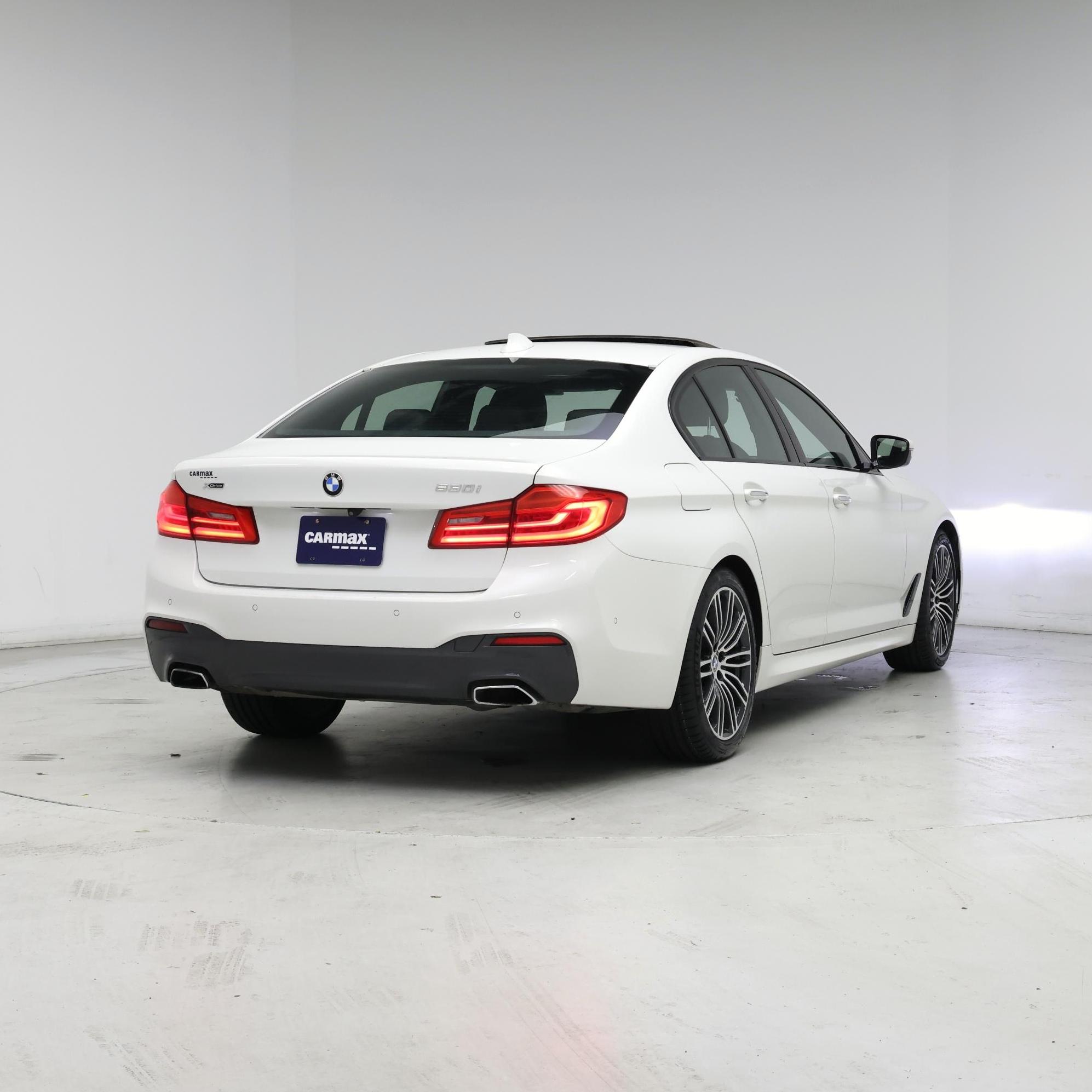 Thumbnail: 2018 BMW 5 Series - 8