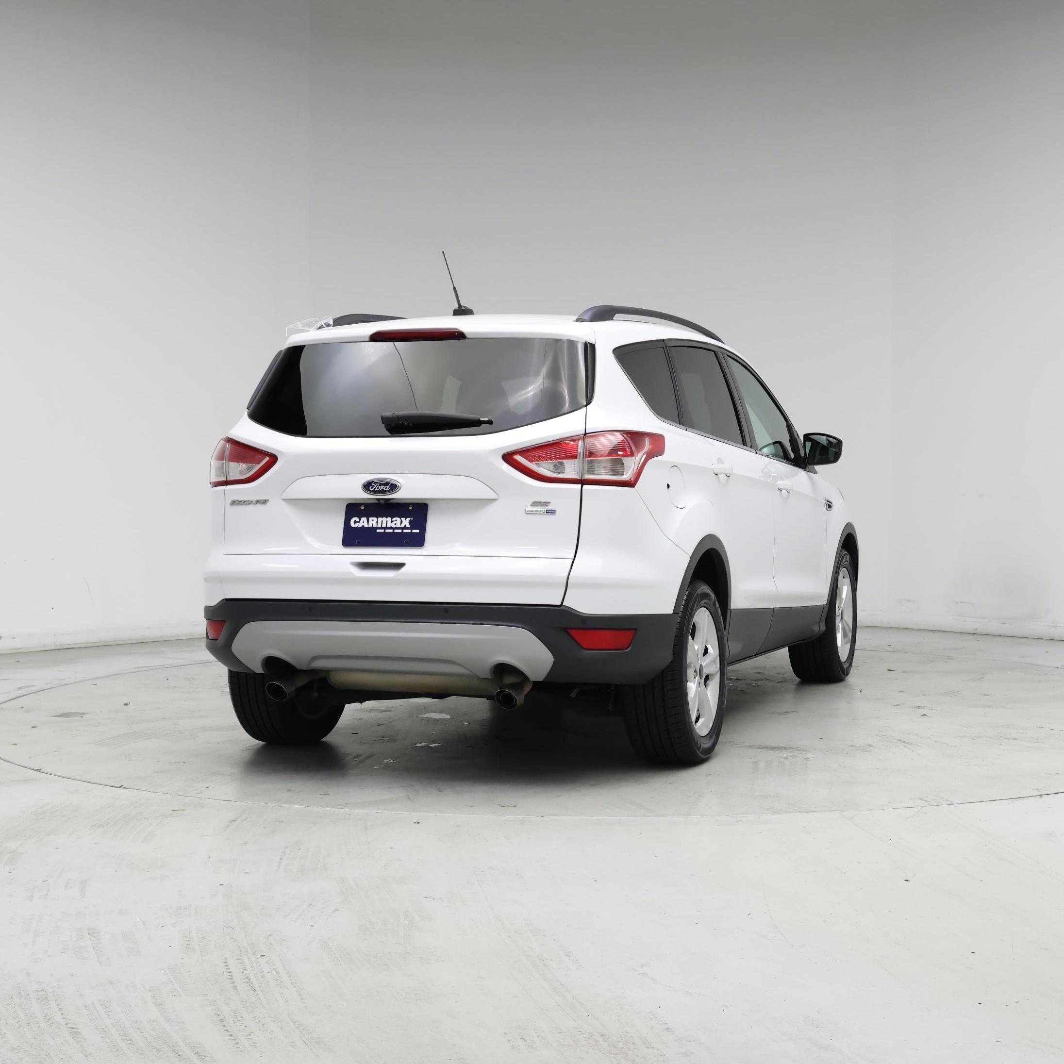Thumbnail: 2015 Ford Escape - 8
