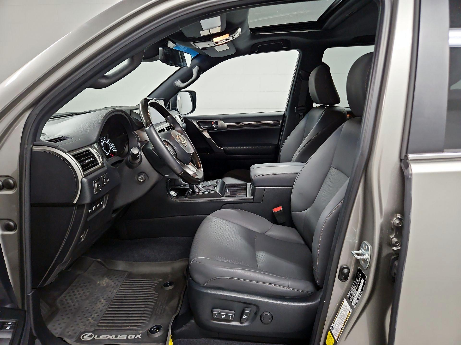 Thumbnail: 2023 Lexus GX - 11