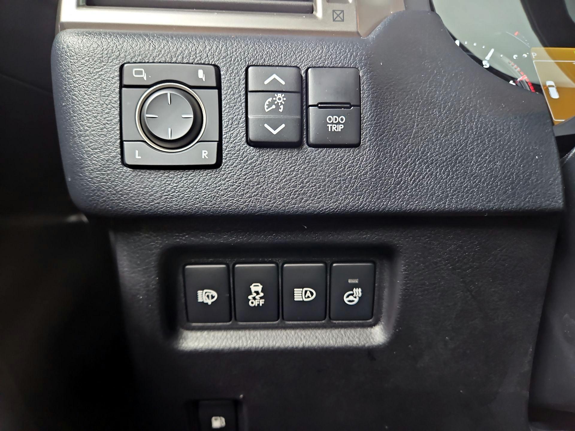 Thumbnail: 2023 Lexus GX - 13