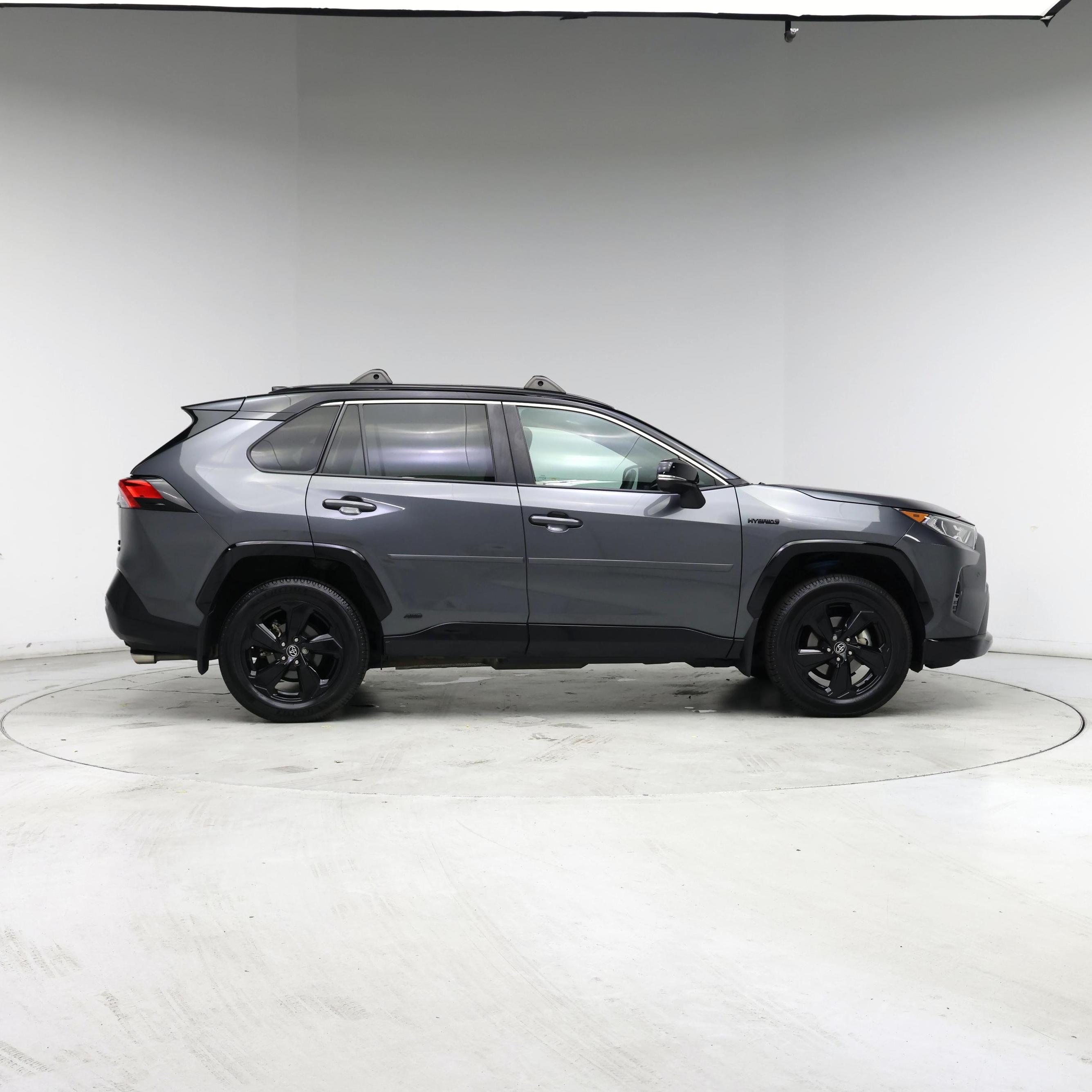 Thumbnail: 2021 Toyota RAV4 - 7