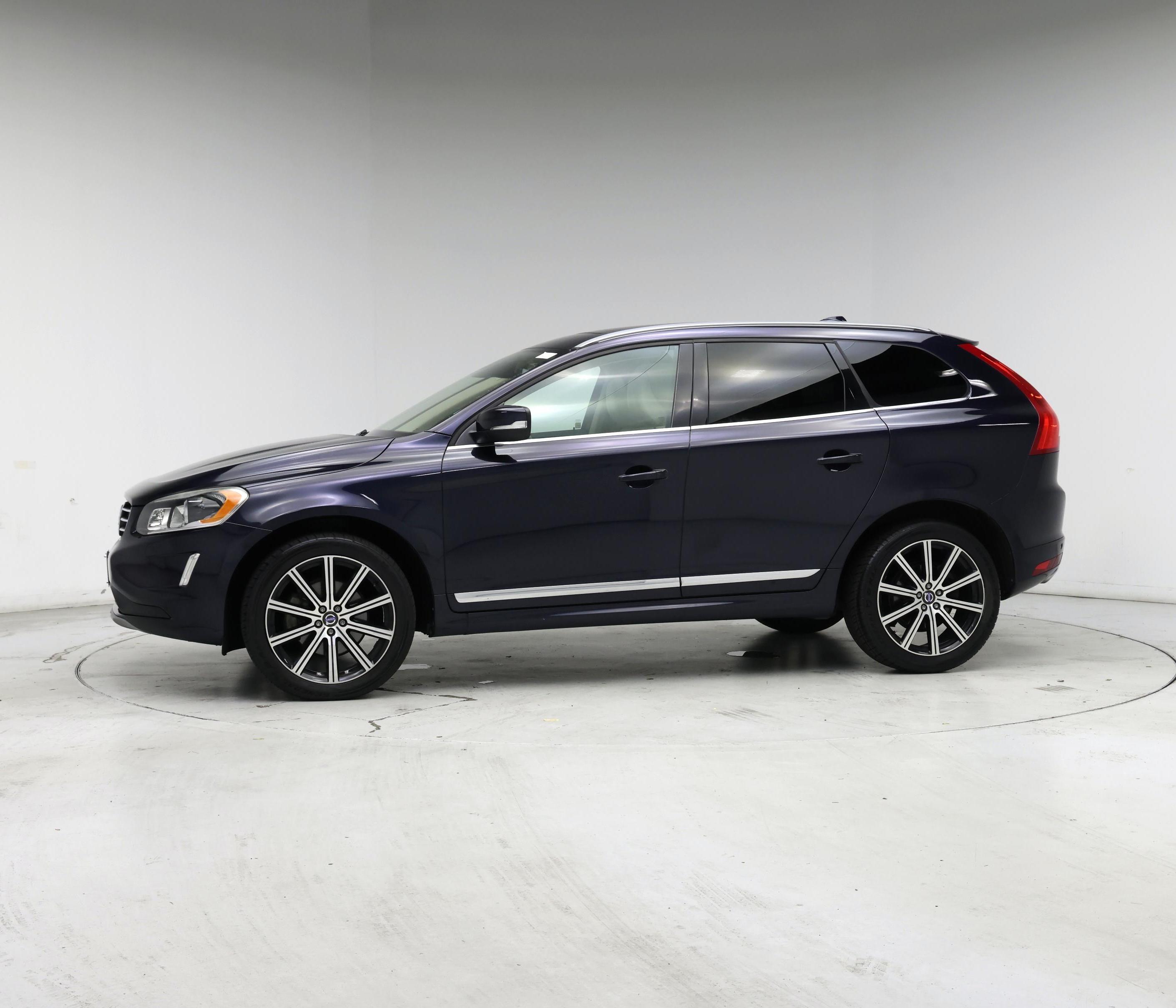 Thumbnail: 2017 Volvo XC60 - 3