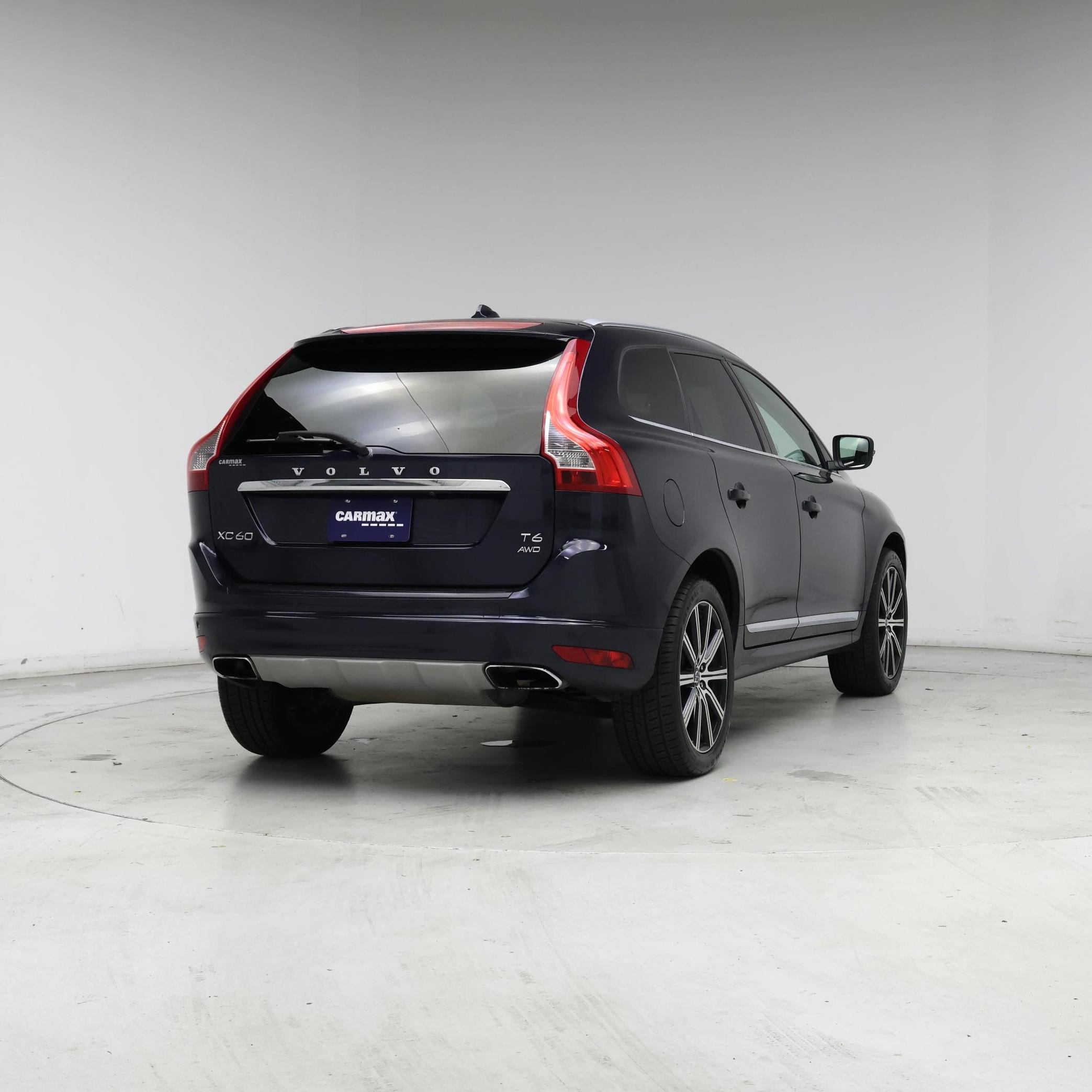 Thumbnail: 2017 Volvo XC60 - 8