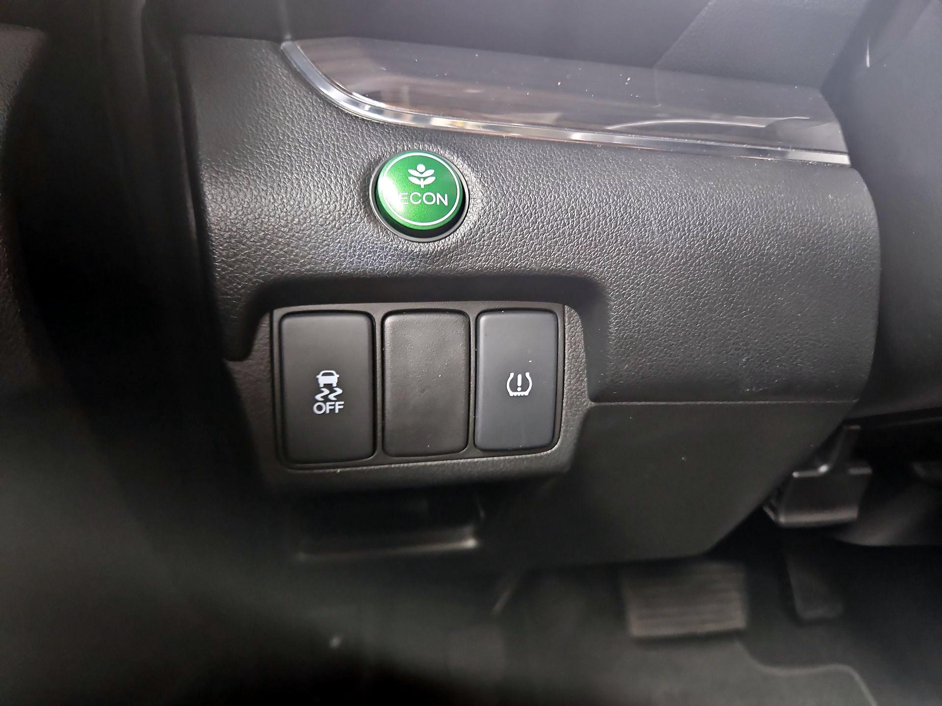 Thumbnail: 2015 Honda CR-V - 13