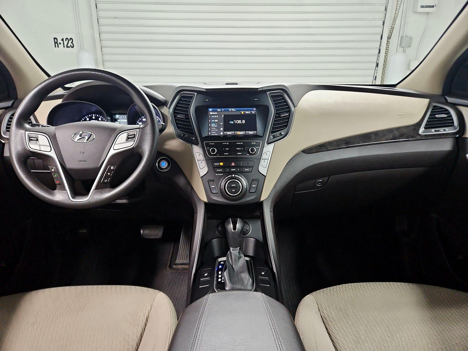 Thumbnail: 2017 Hyundai Santa Fe - 9