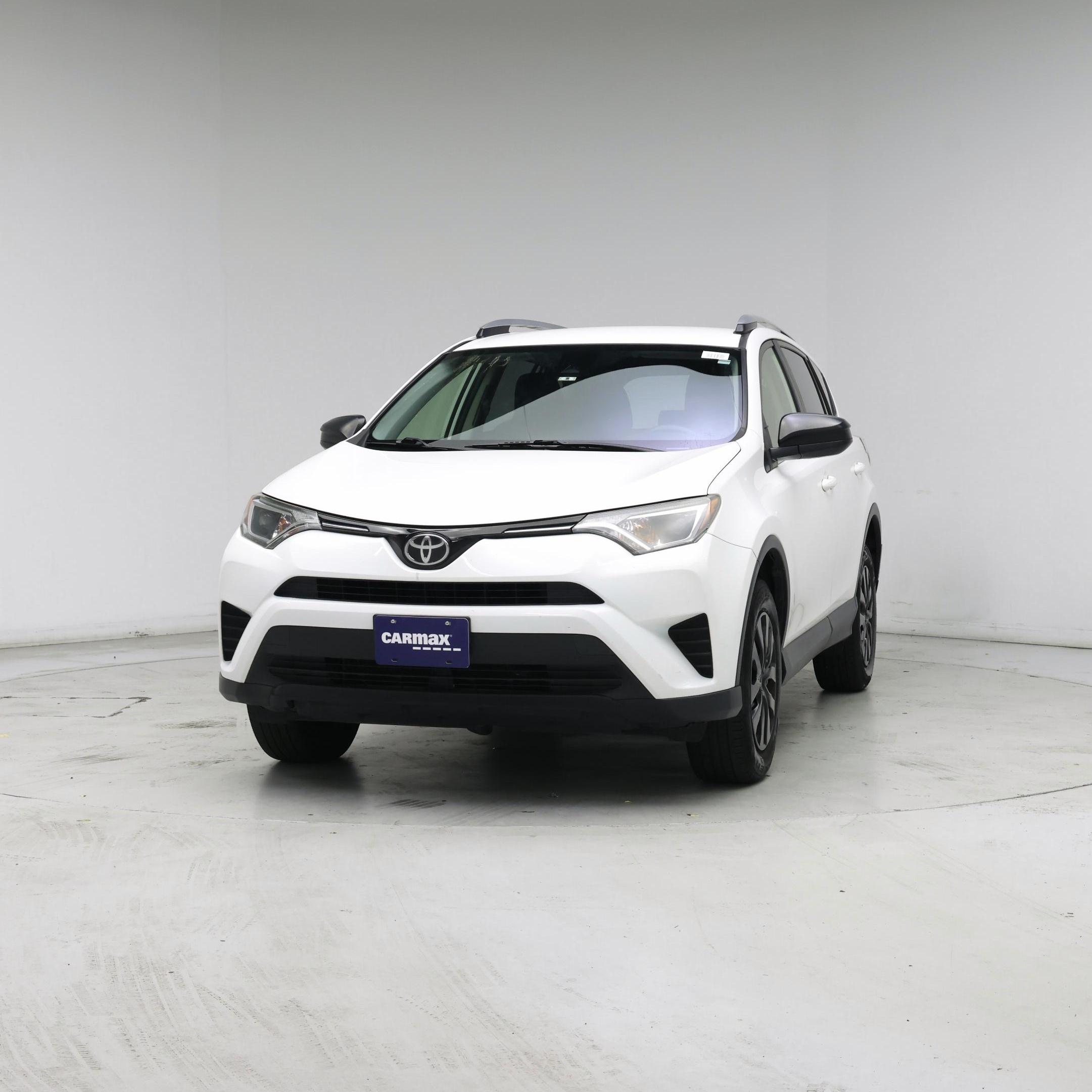 Thumbnail: 2017 Toyota RAV4 - 4