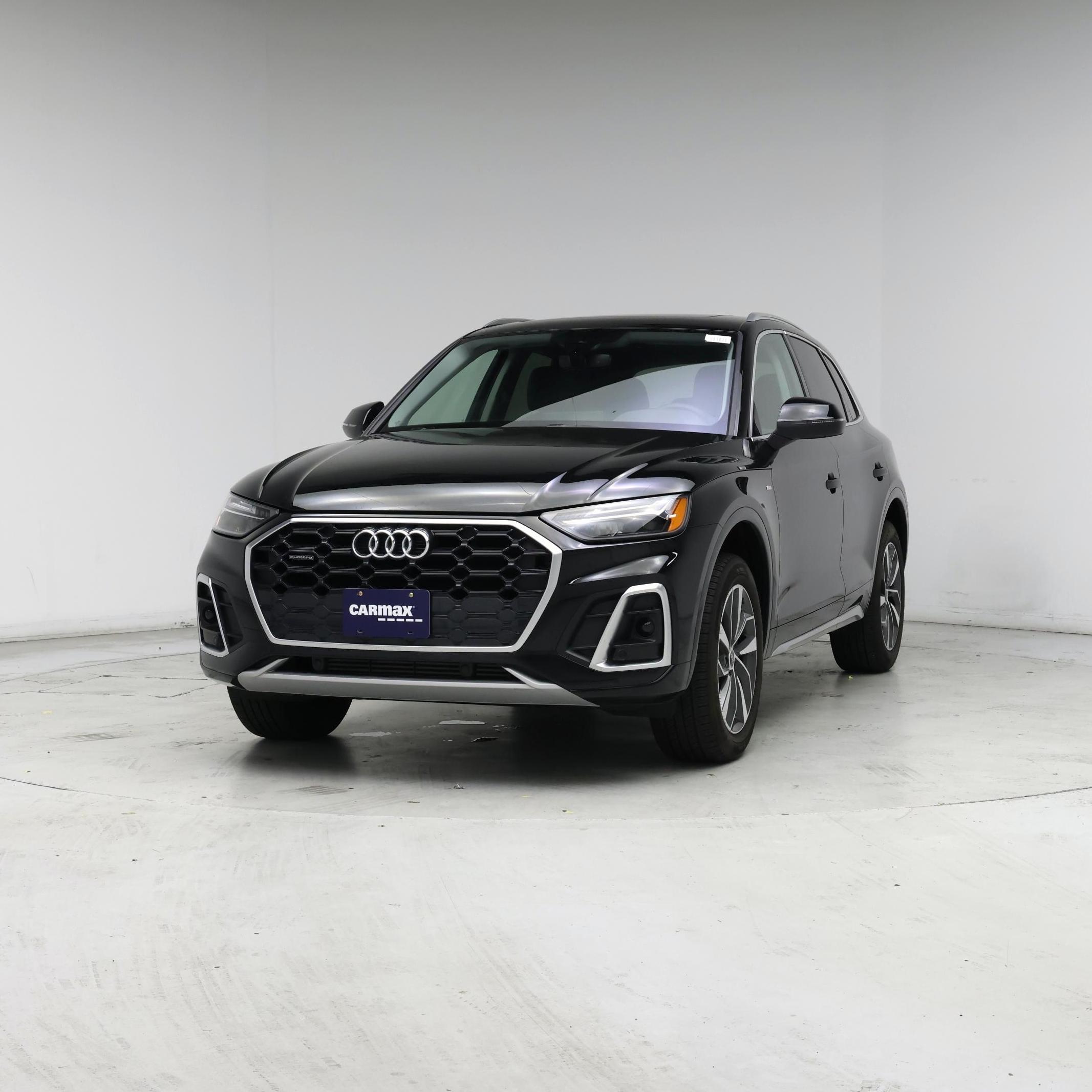 Thumbnail: 2023 Audi Q5 - 4