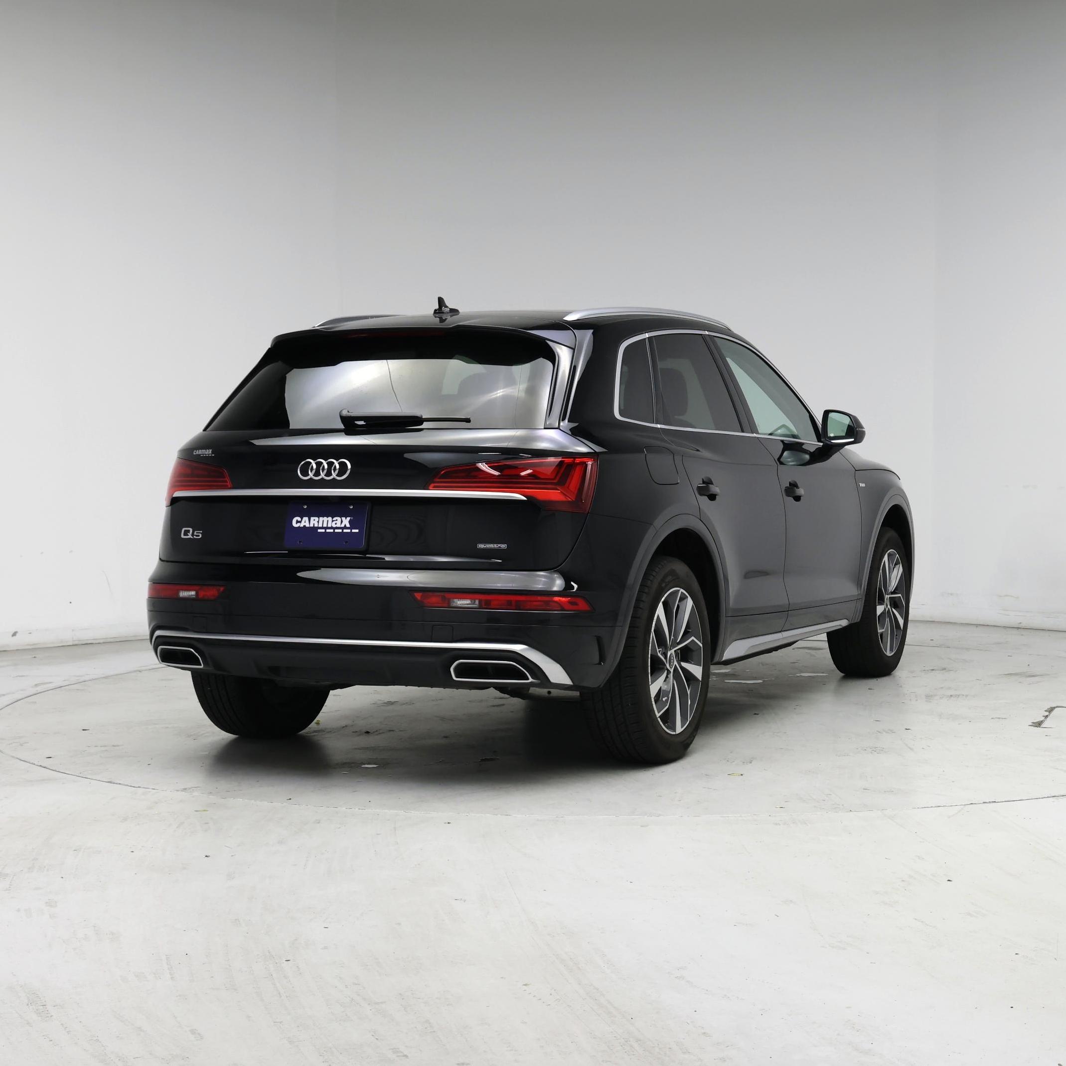 Thumbnail: 2023 Audi Q5 - 8