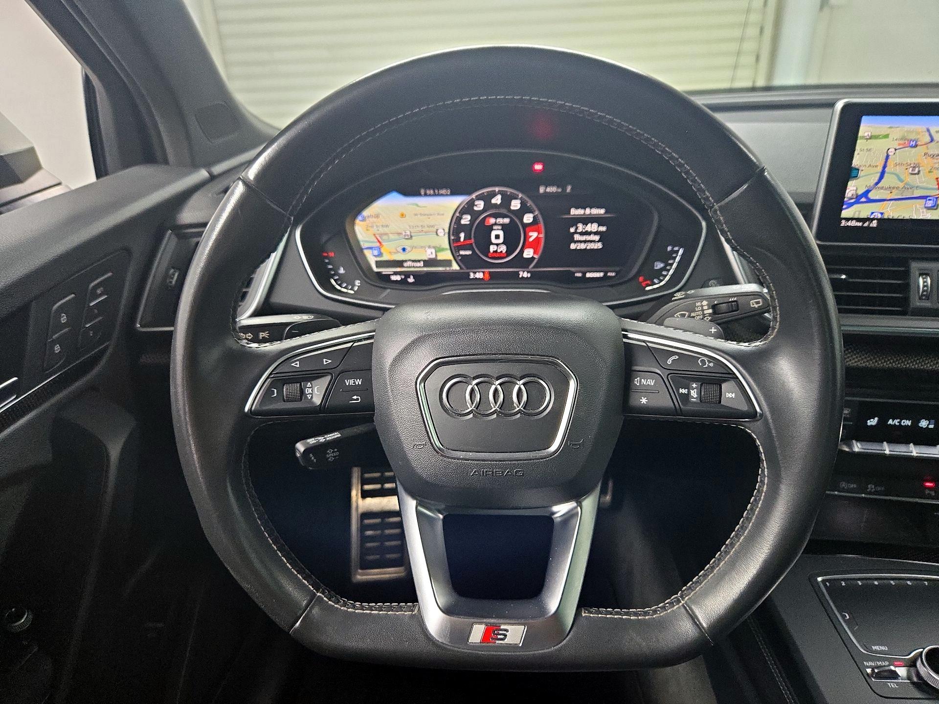 Thumbnail: 2018 Audi SQ5 - 10