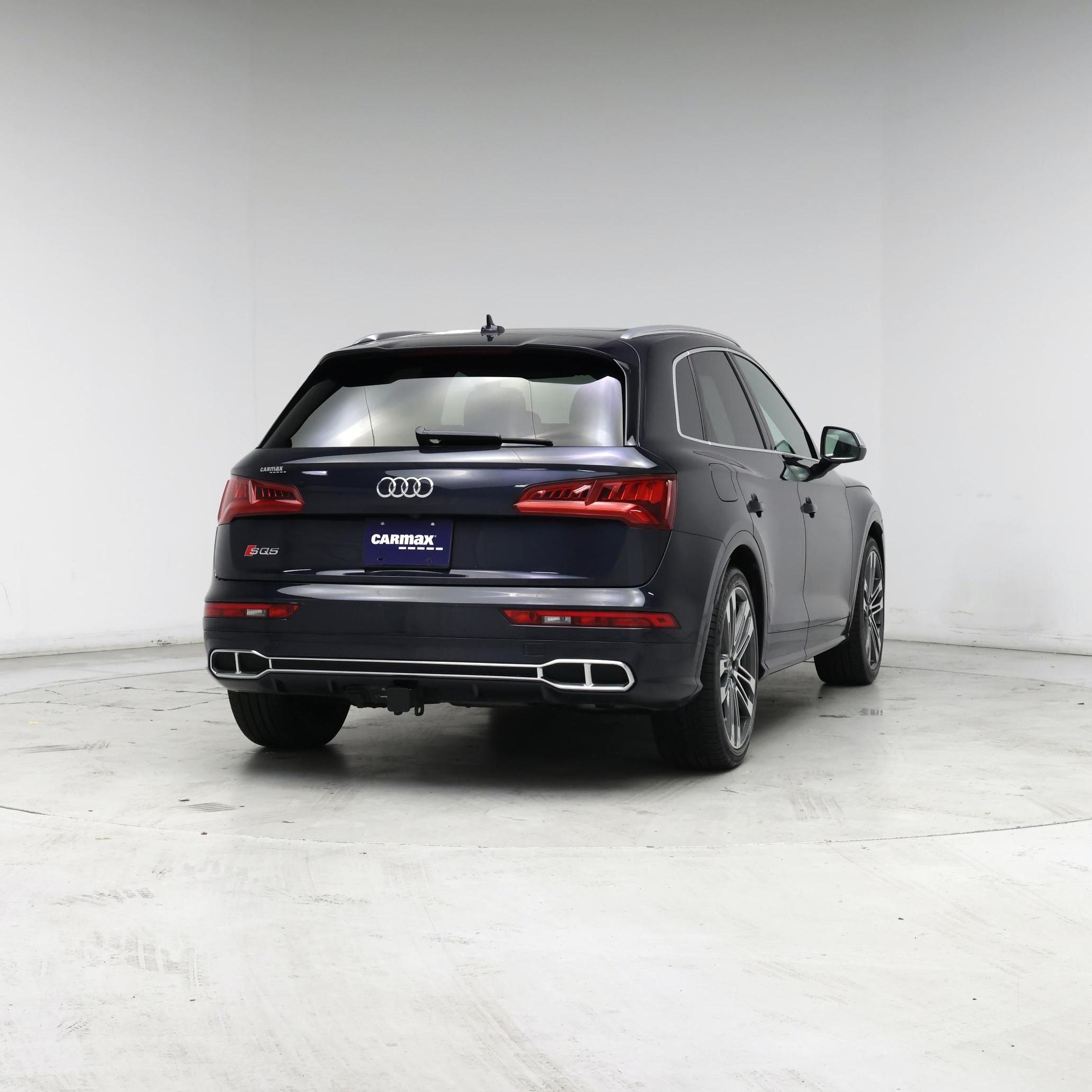 Thumbnail: 2018 Audi SQ5 - 8