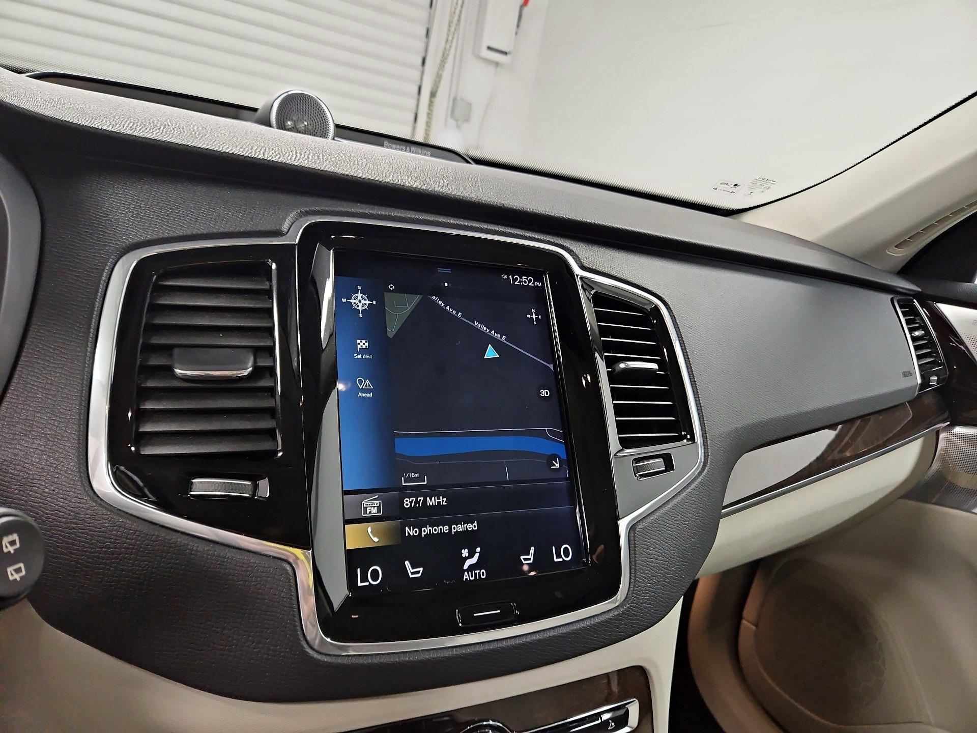Thumbnail: 2018 Volvo XC90 - 14