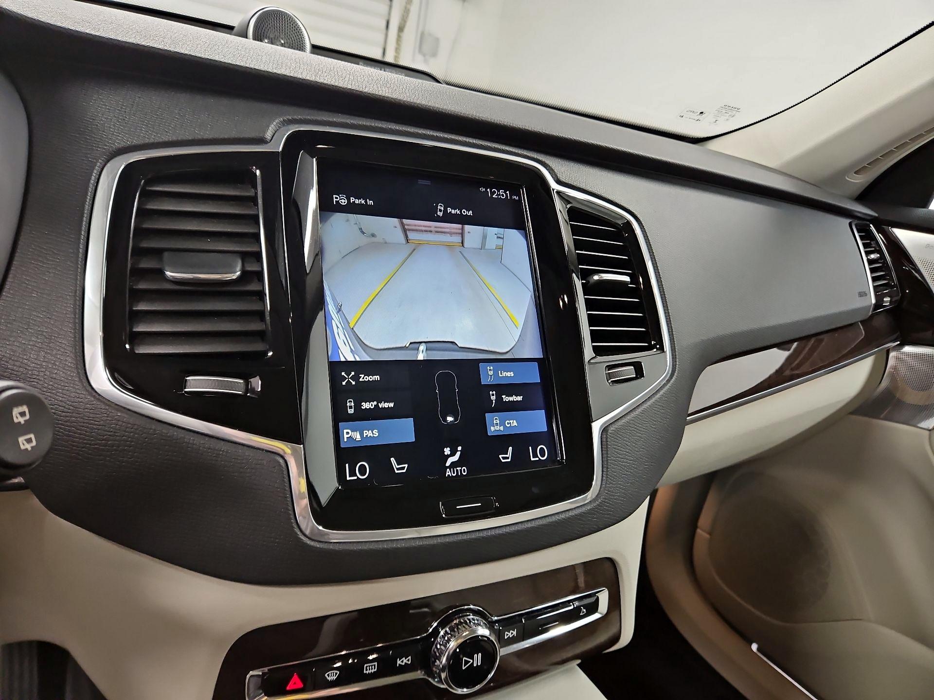 Thumbnail: 2018 Volvo XC90 - 15
