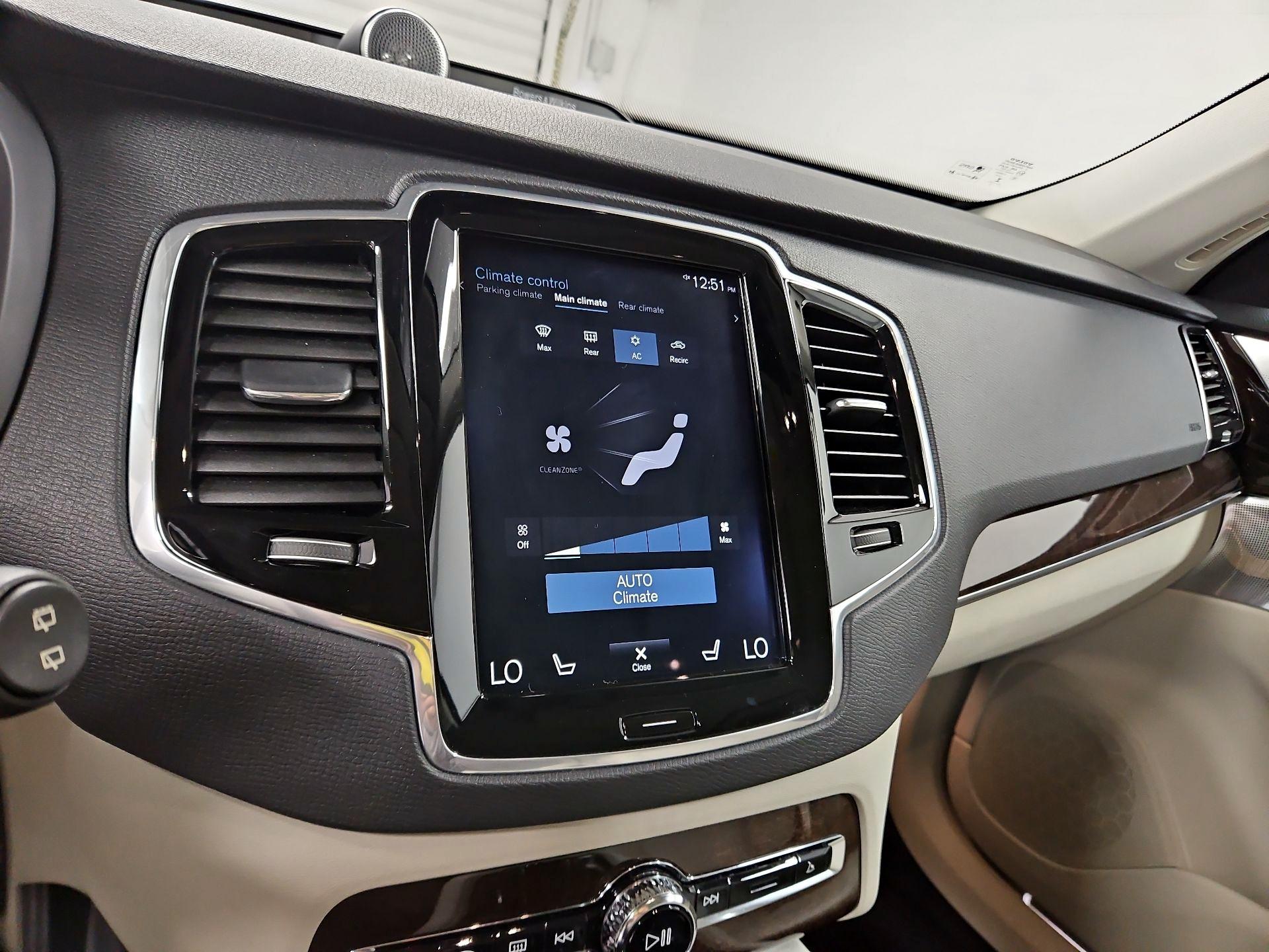 Thumbnail: 2018 Volvo XC90 - 17