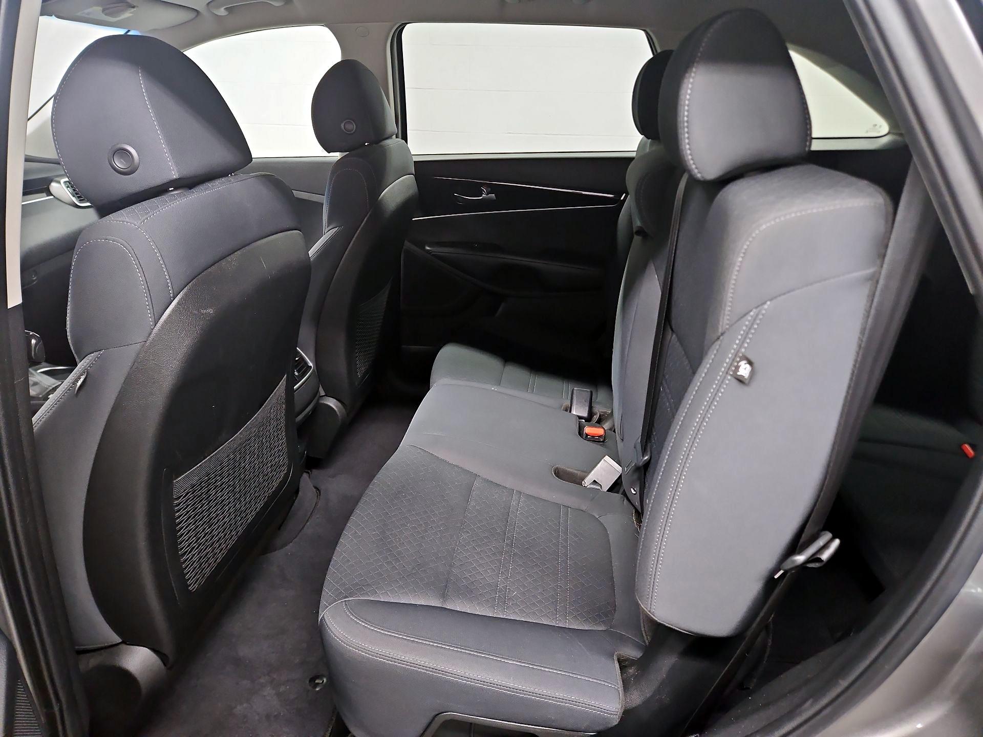 Thumbnail: 2018 Kia Sorento - 19