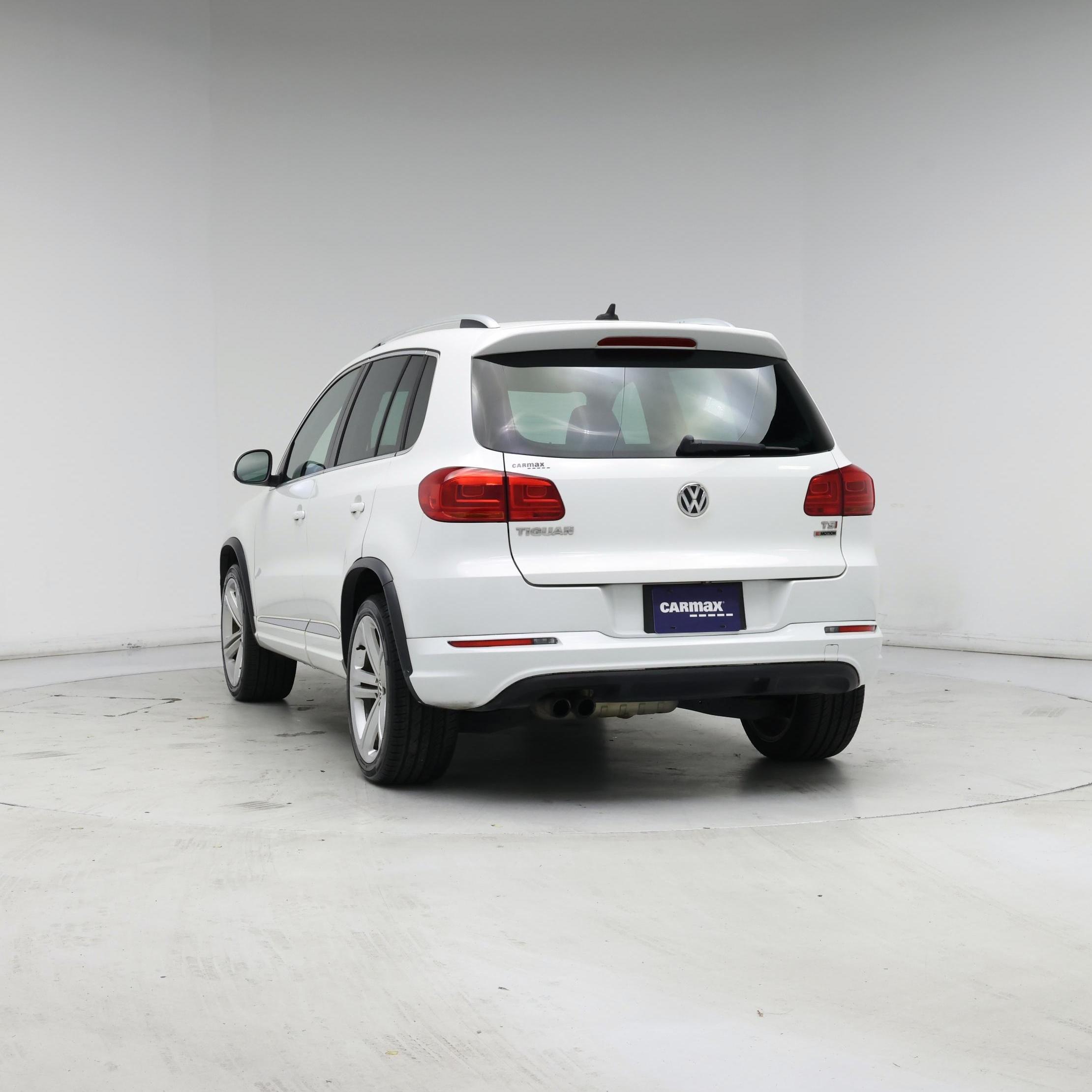 Thumbnail: 2016 Volkswagen Tiguan - 6